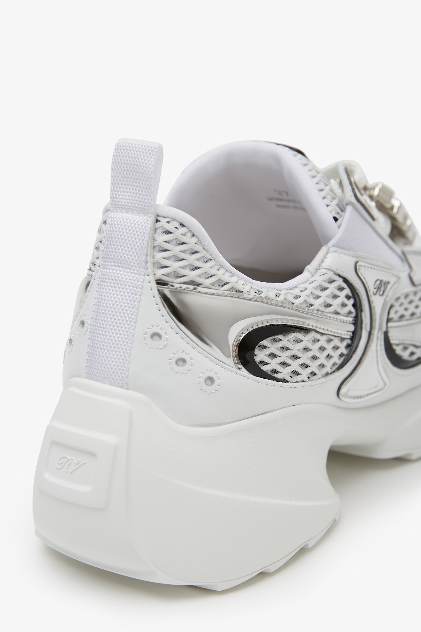 Viv on the run silver sneakers