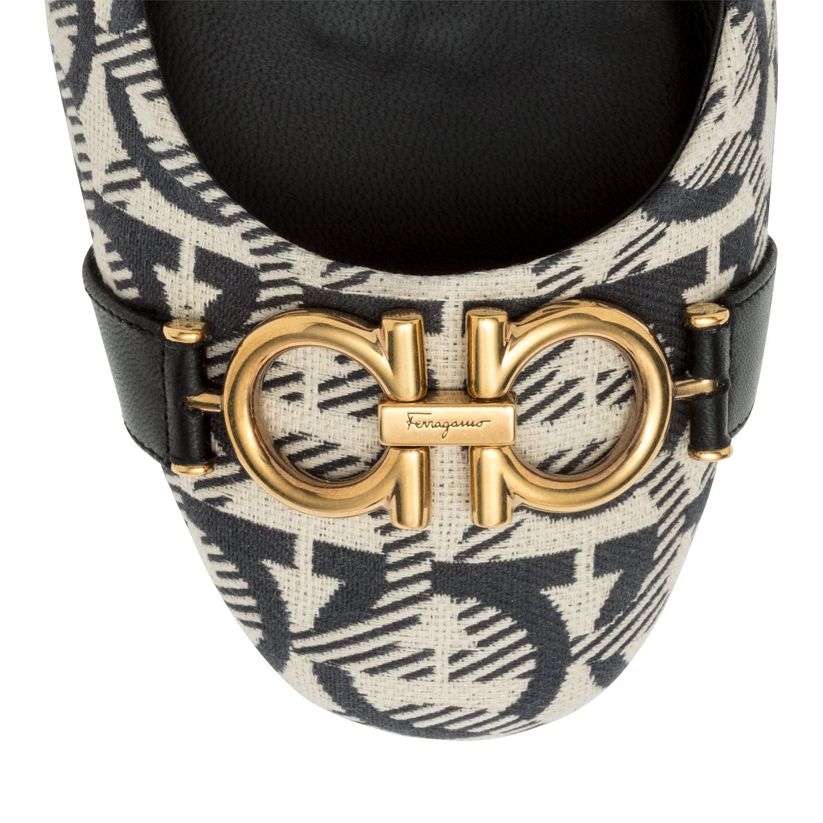 Garda T black jaquard gancini pumps
