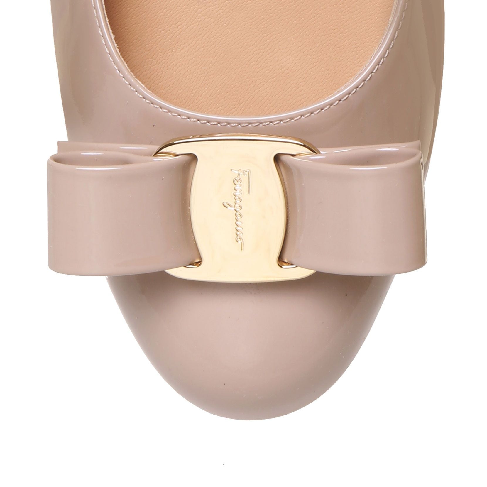 Vara bow patent pumps