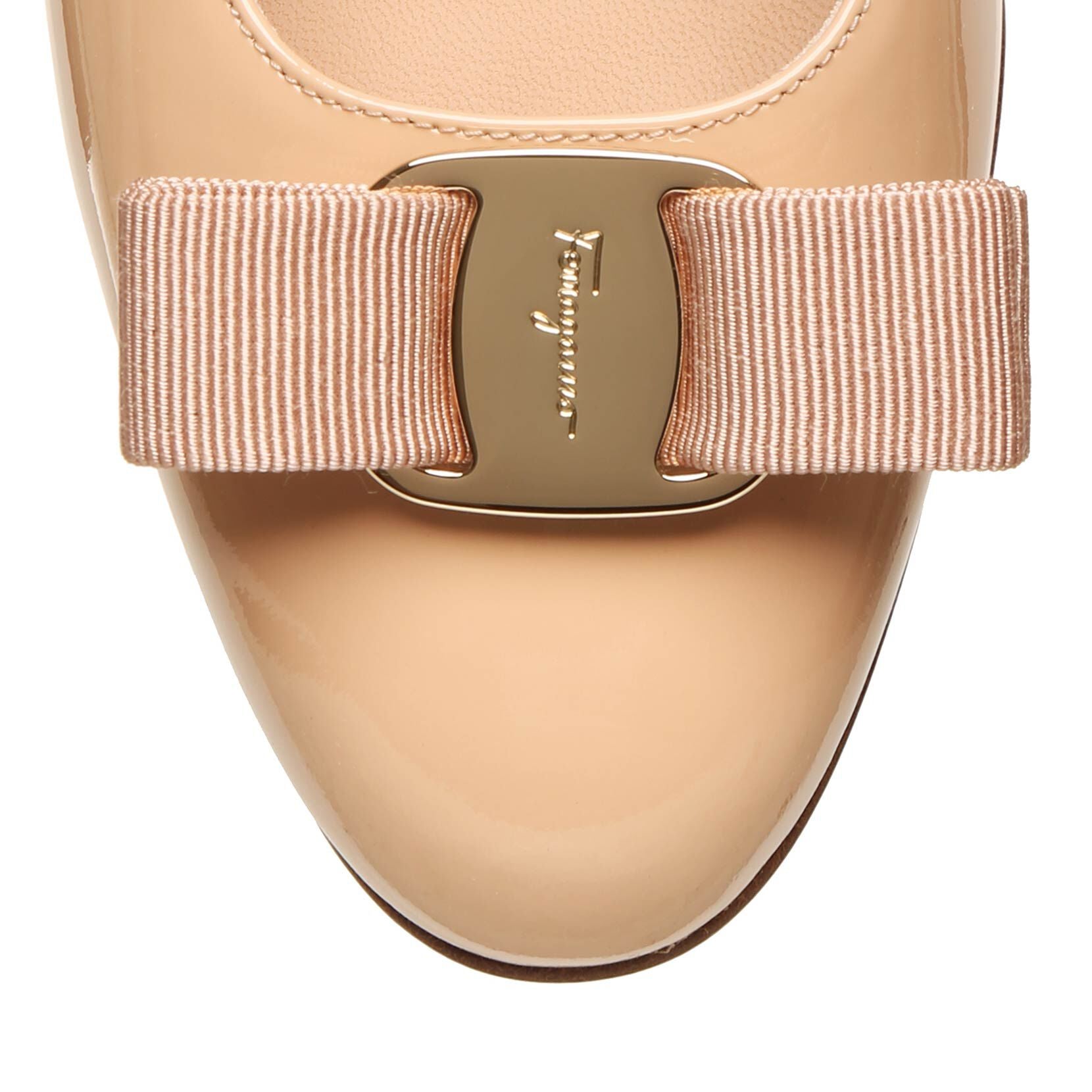 Vara bow patent beige pumps