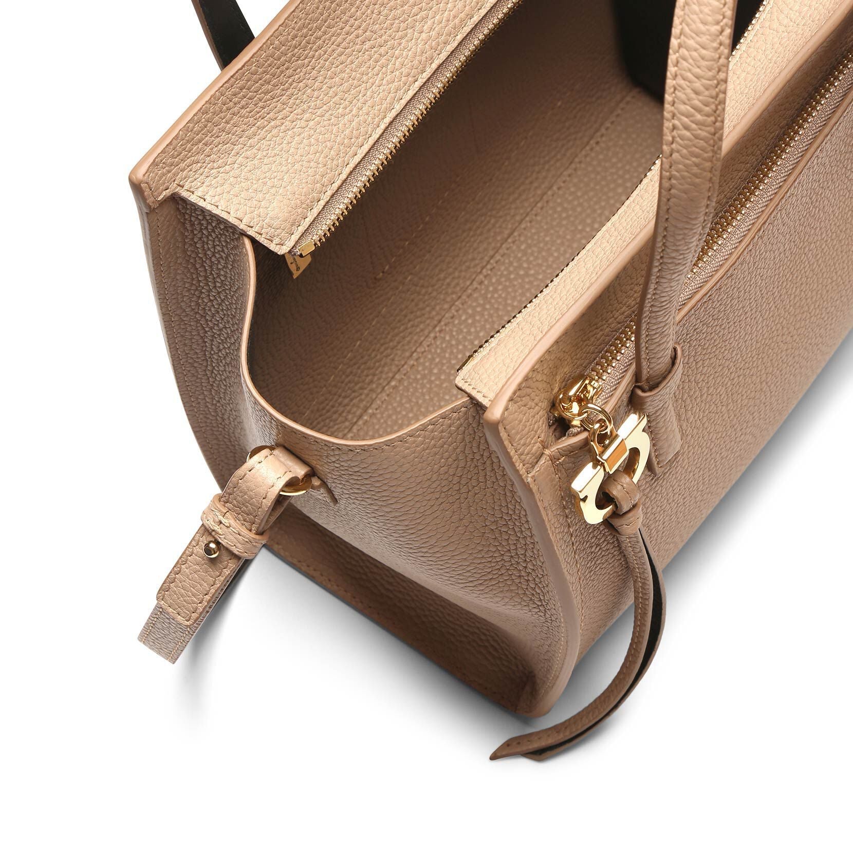Amy S beige leather tote bag