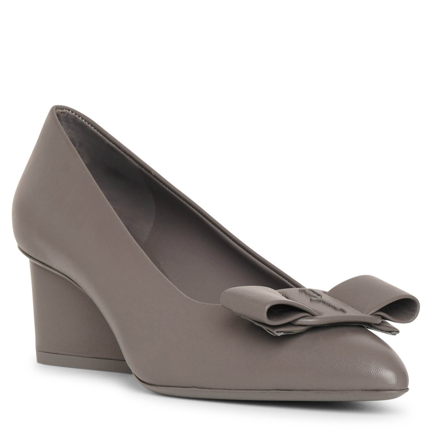 Viva 55 sparrow grey leather pumps