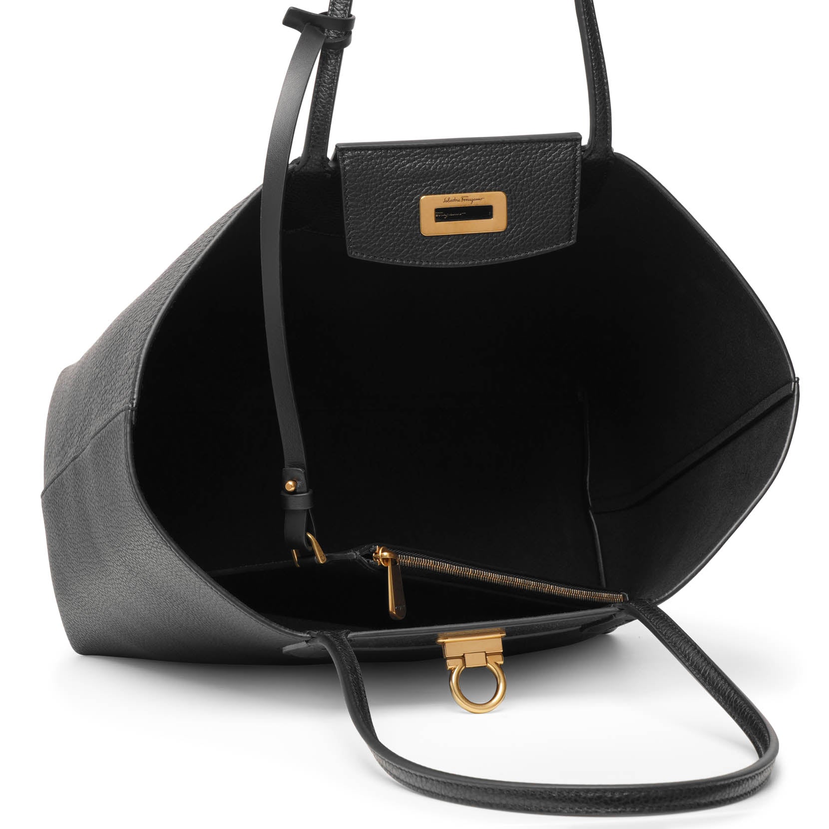 Travel black tote bag