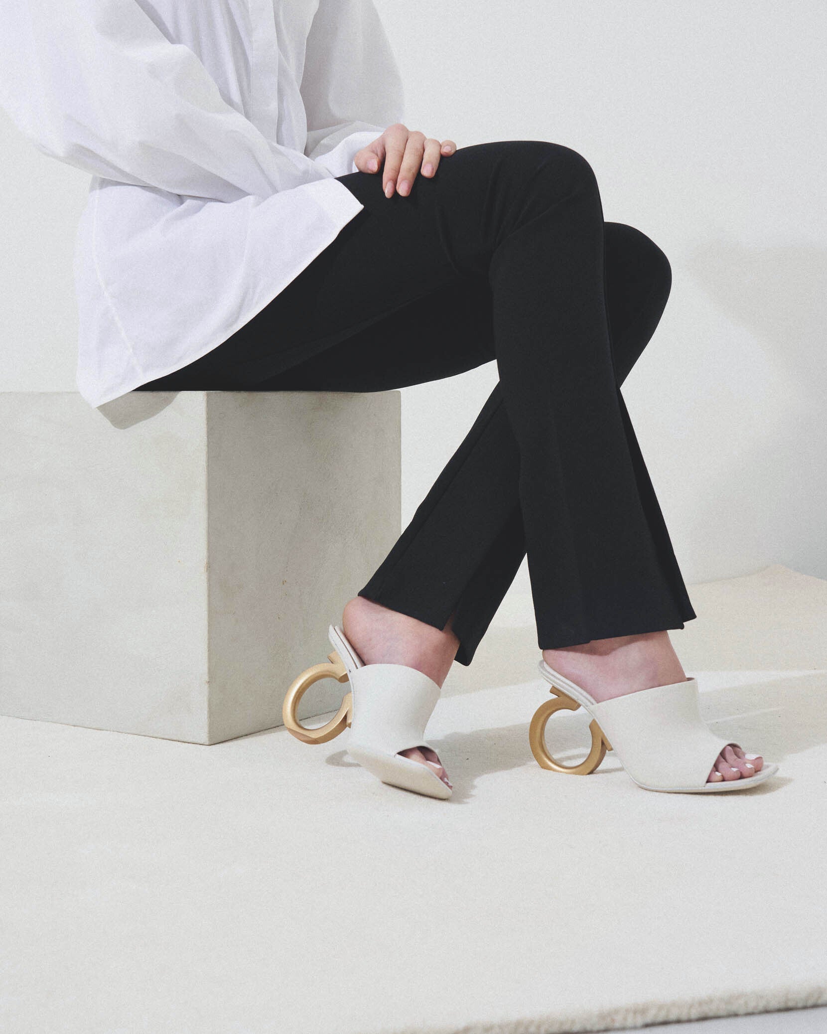 Astro 105 gancio cream mules