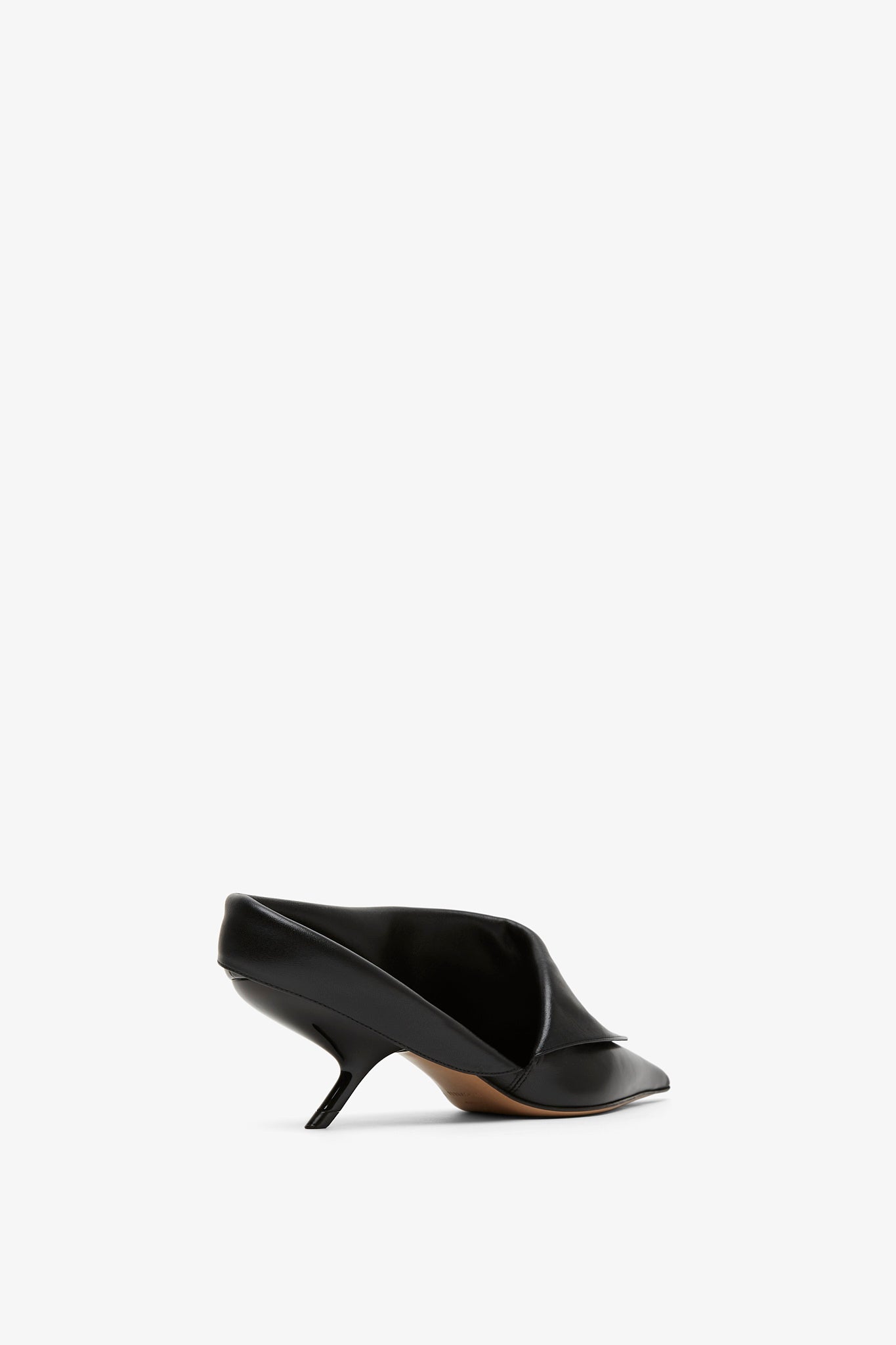 Eva soft black leather pumps