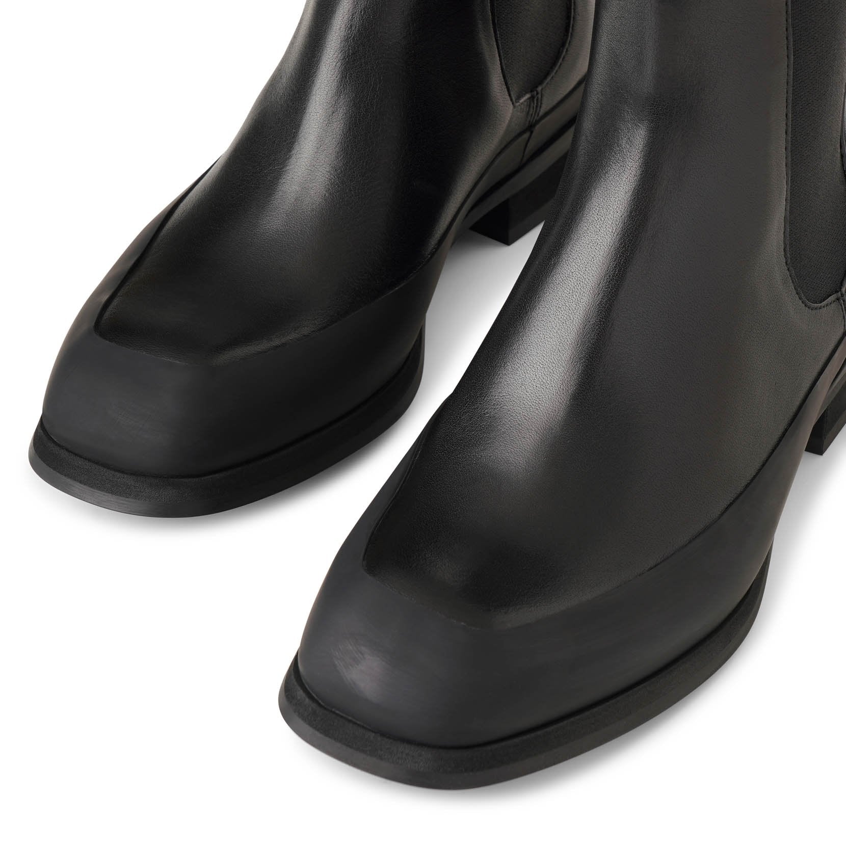 Garden rubber-trimmed leather chelsea boots