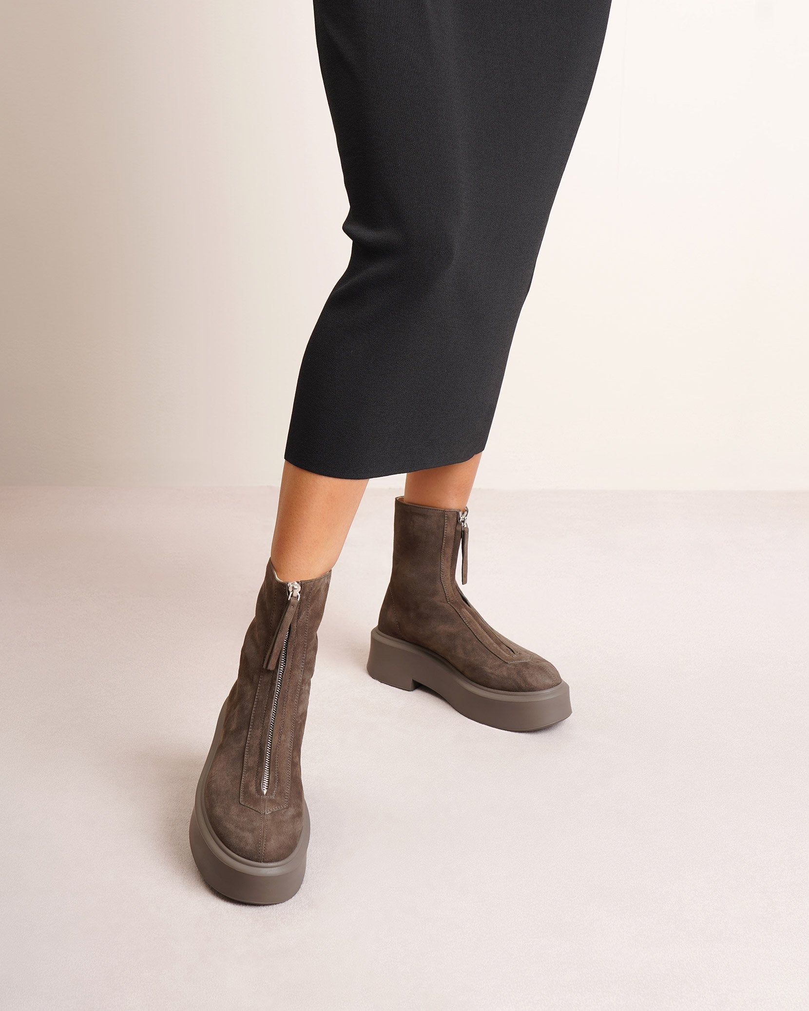 Zipped 1 ash suede boots