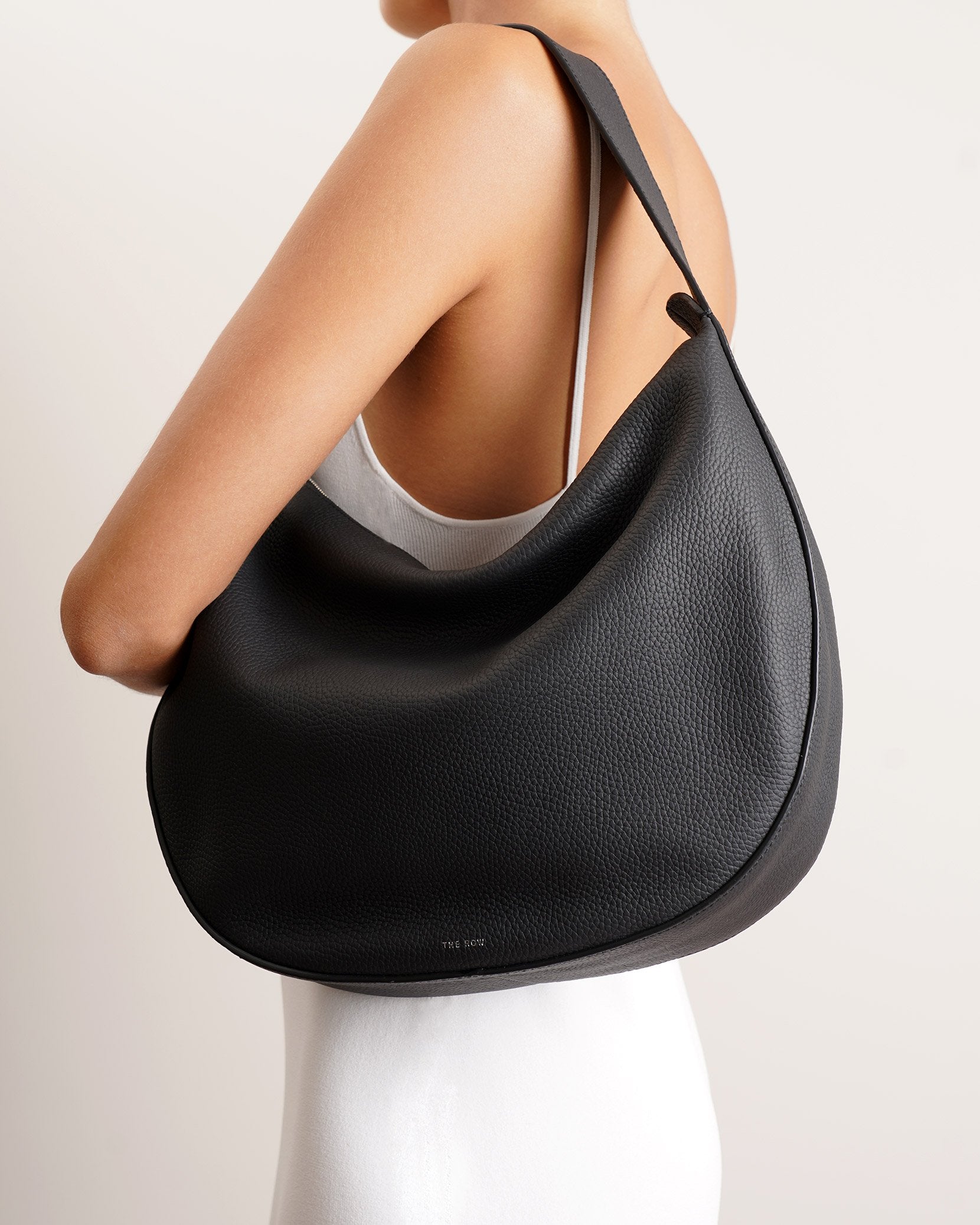 Allie matte grain black shoulder bag