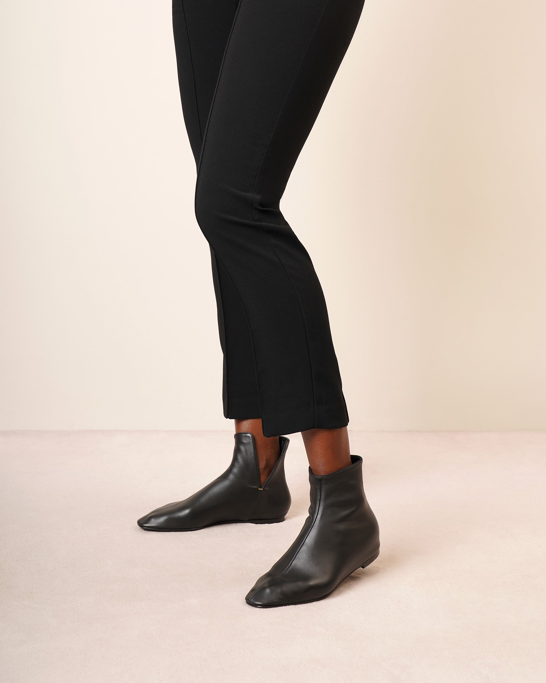 Ava black leather boots