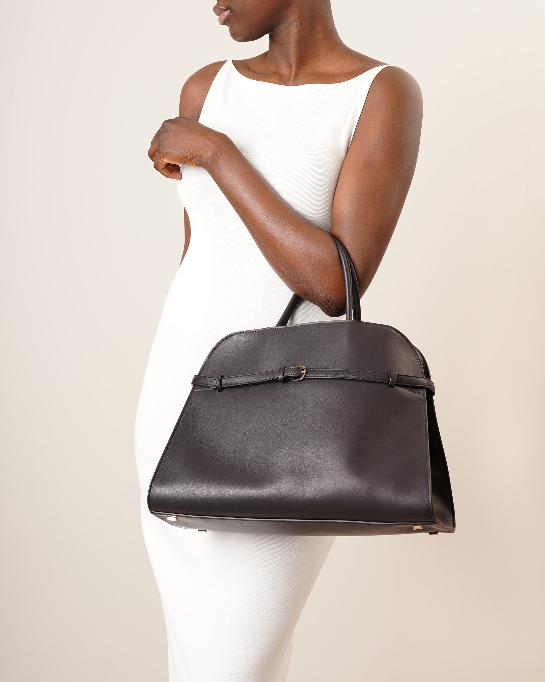 Margaux belt 15 black saddle bag