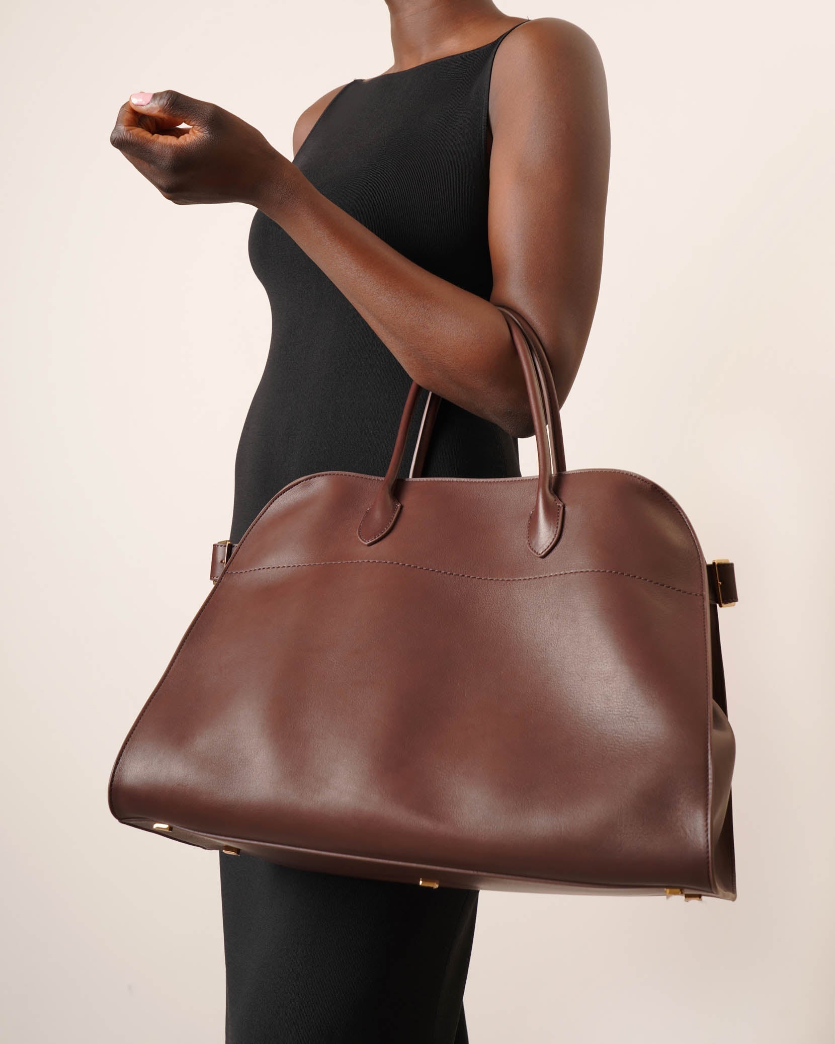 Soft Margaux 17 burgundy saddle bag