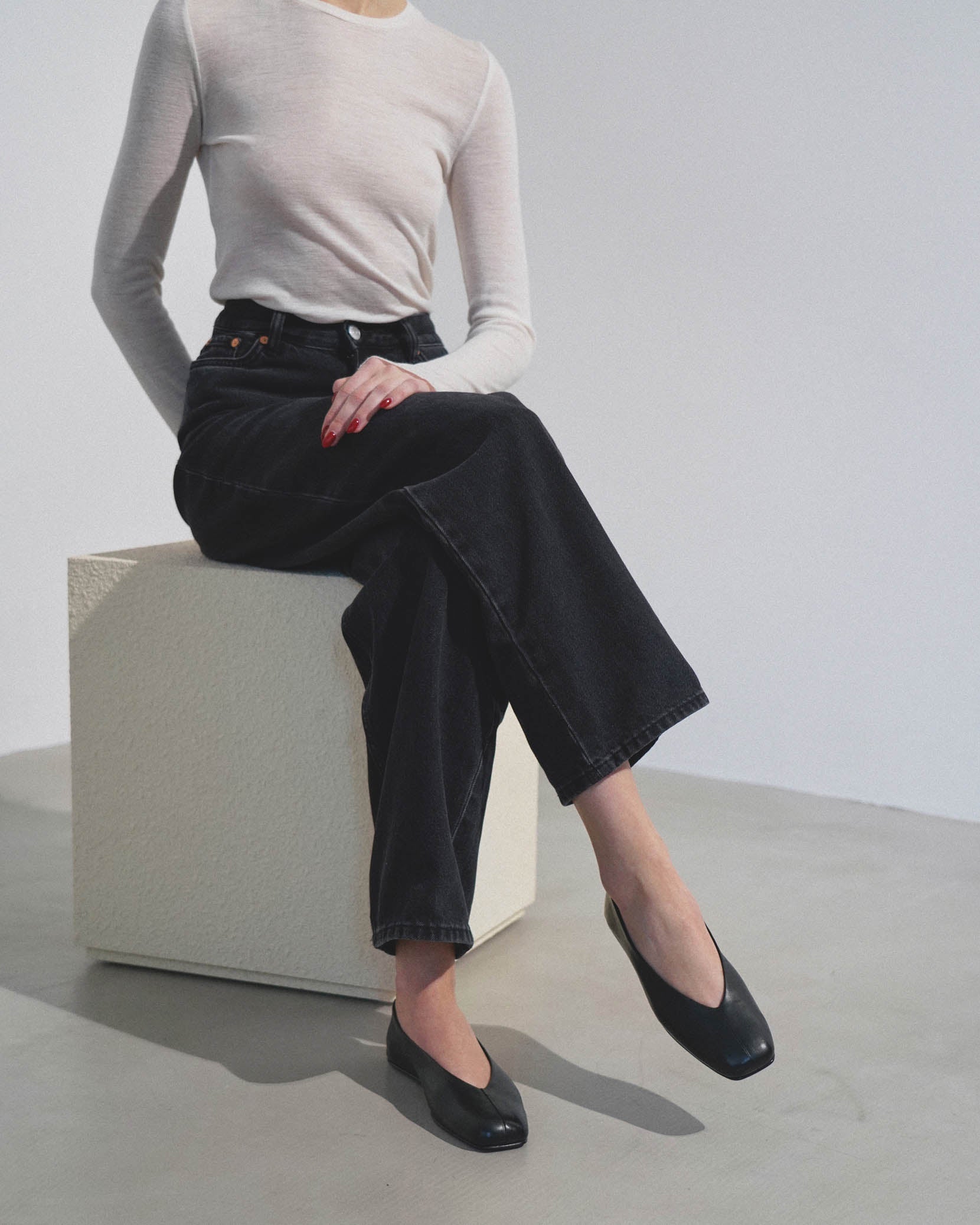 Eva Two black ballerinas