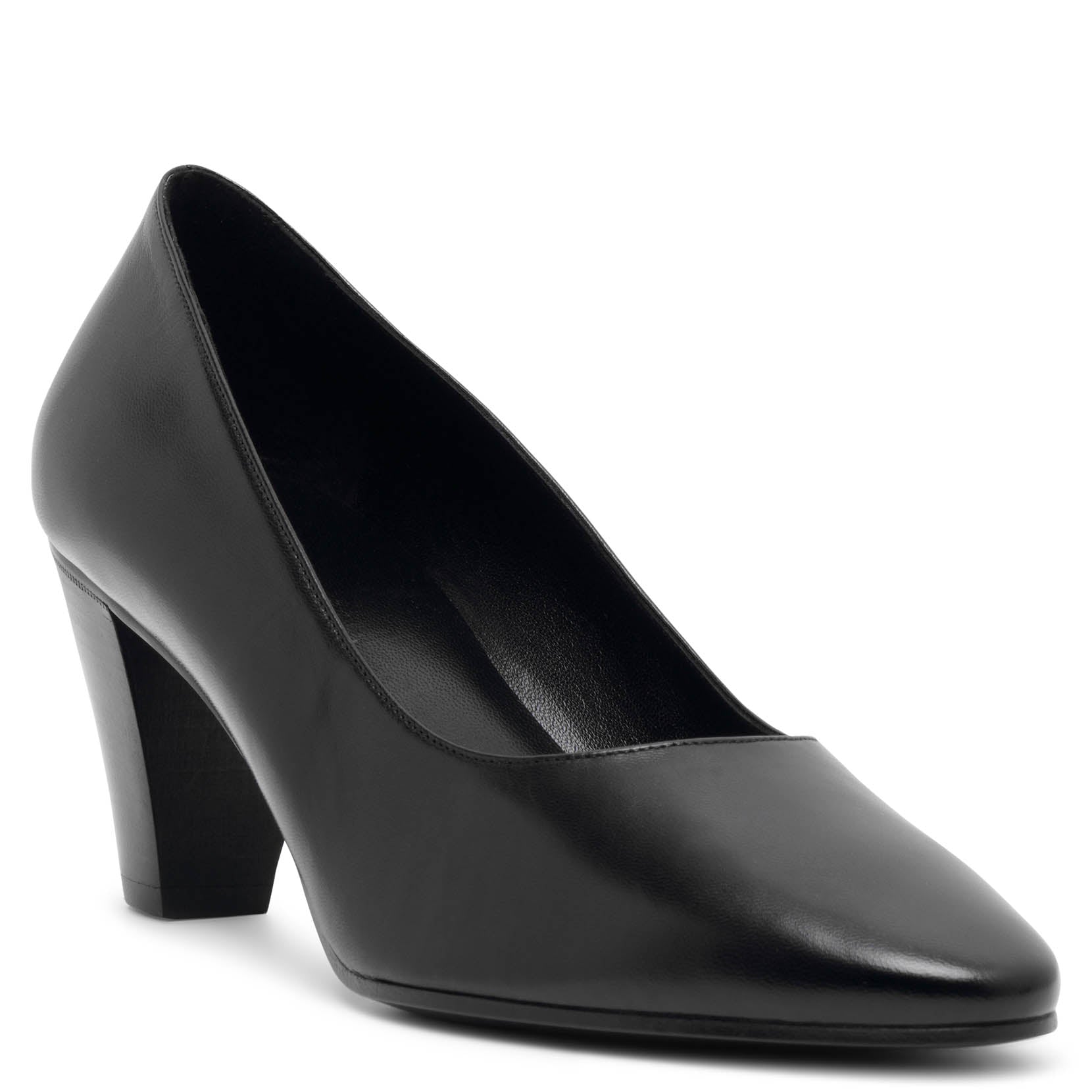 Charlotte black pumps