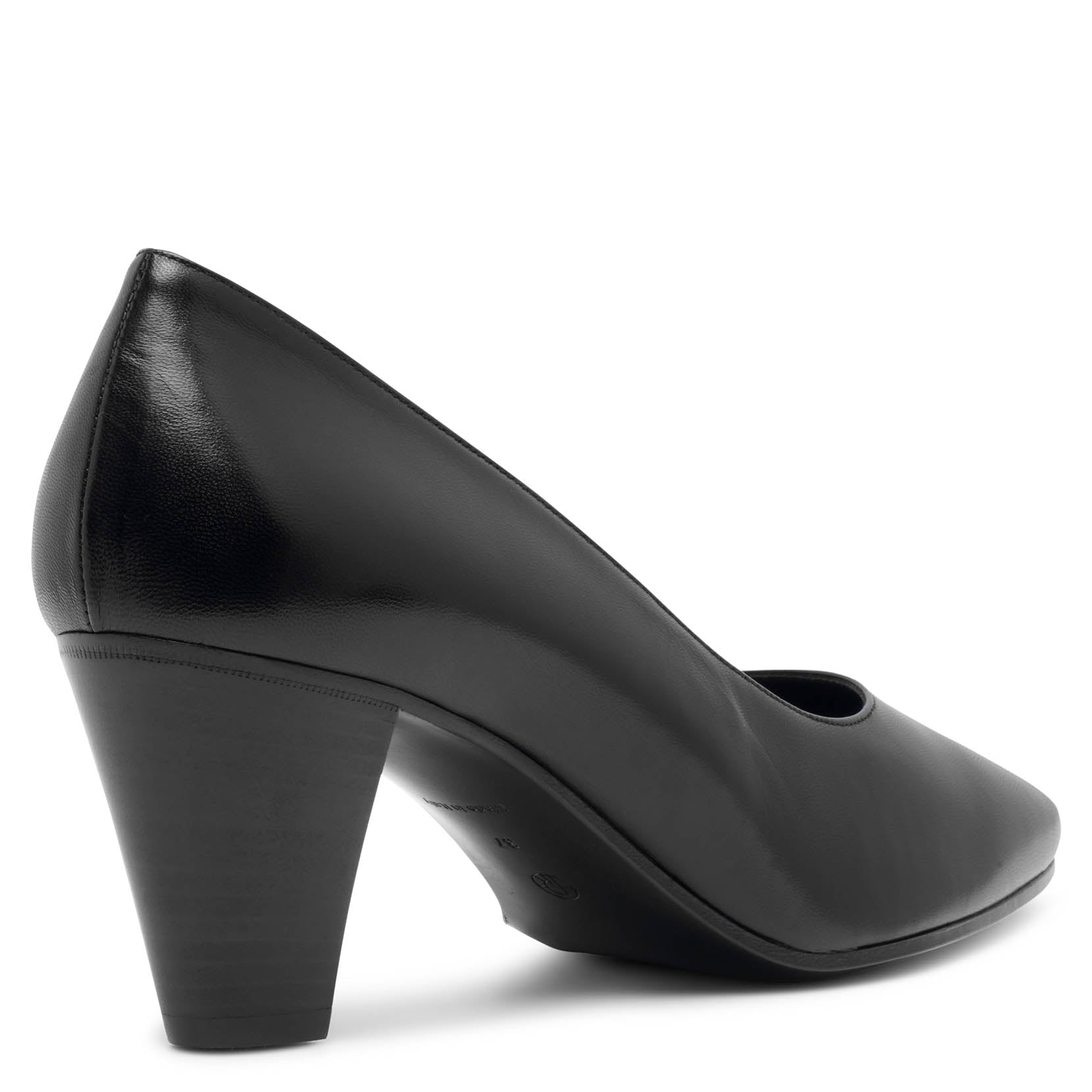 Charlotte black pumps