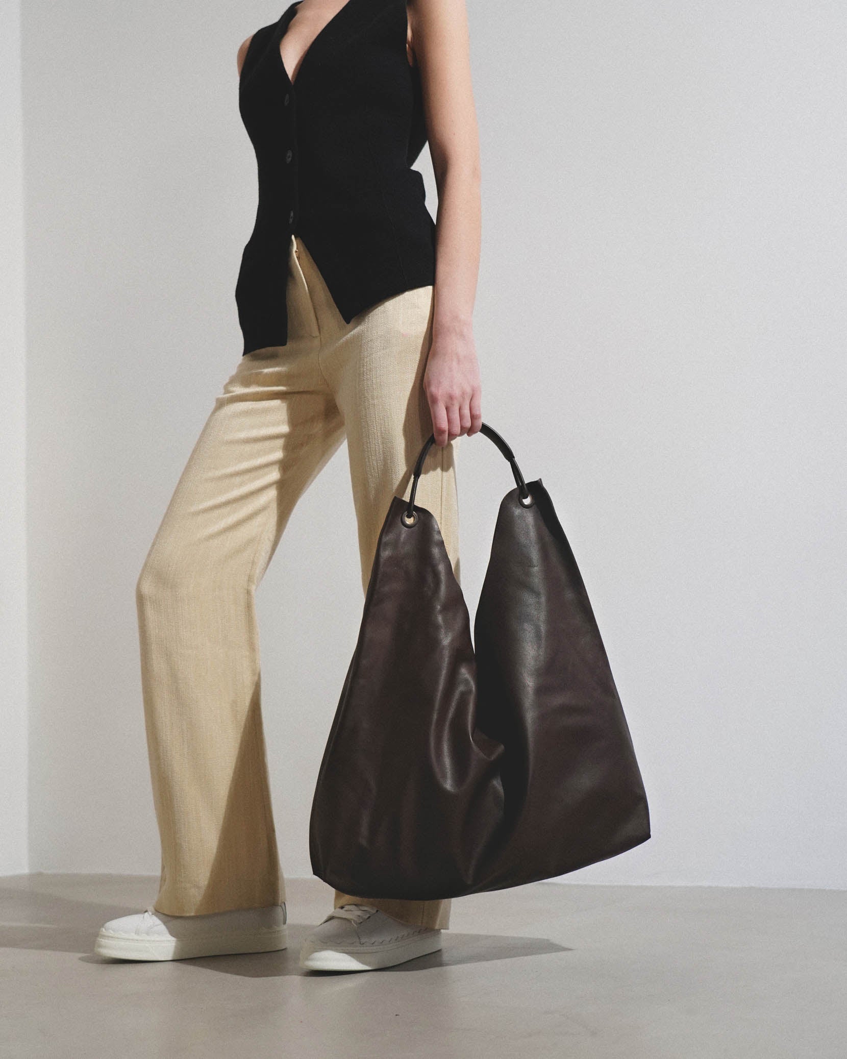 Bindle 3 dark brown shoulder bag