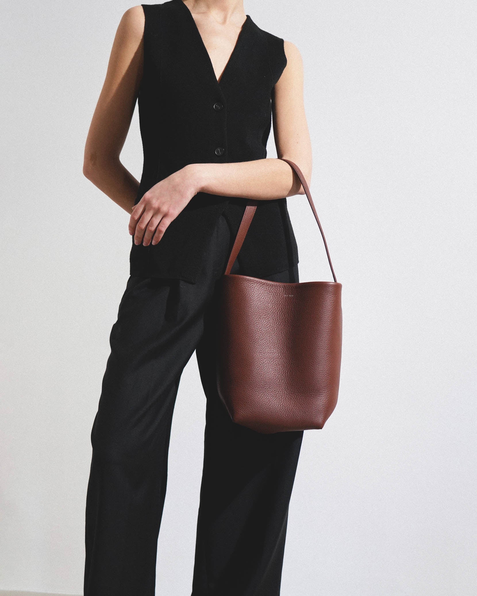 Medium N/S dark brown tote bag