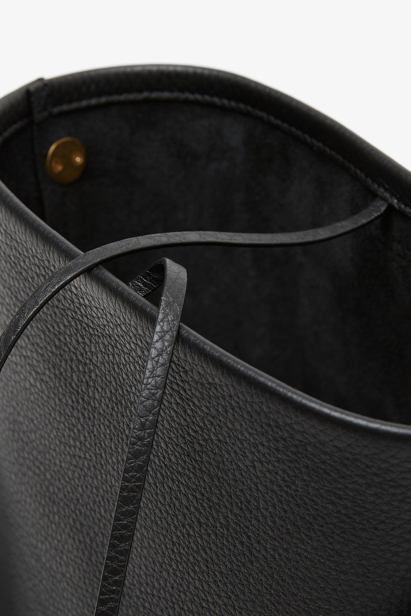 Small NS hook black tote bag