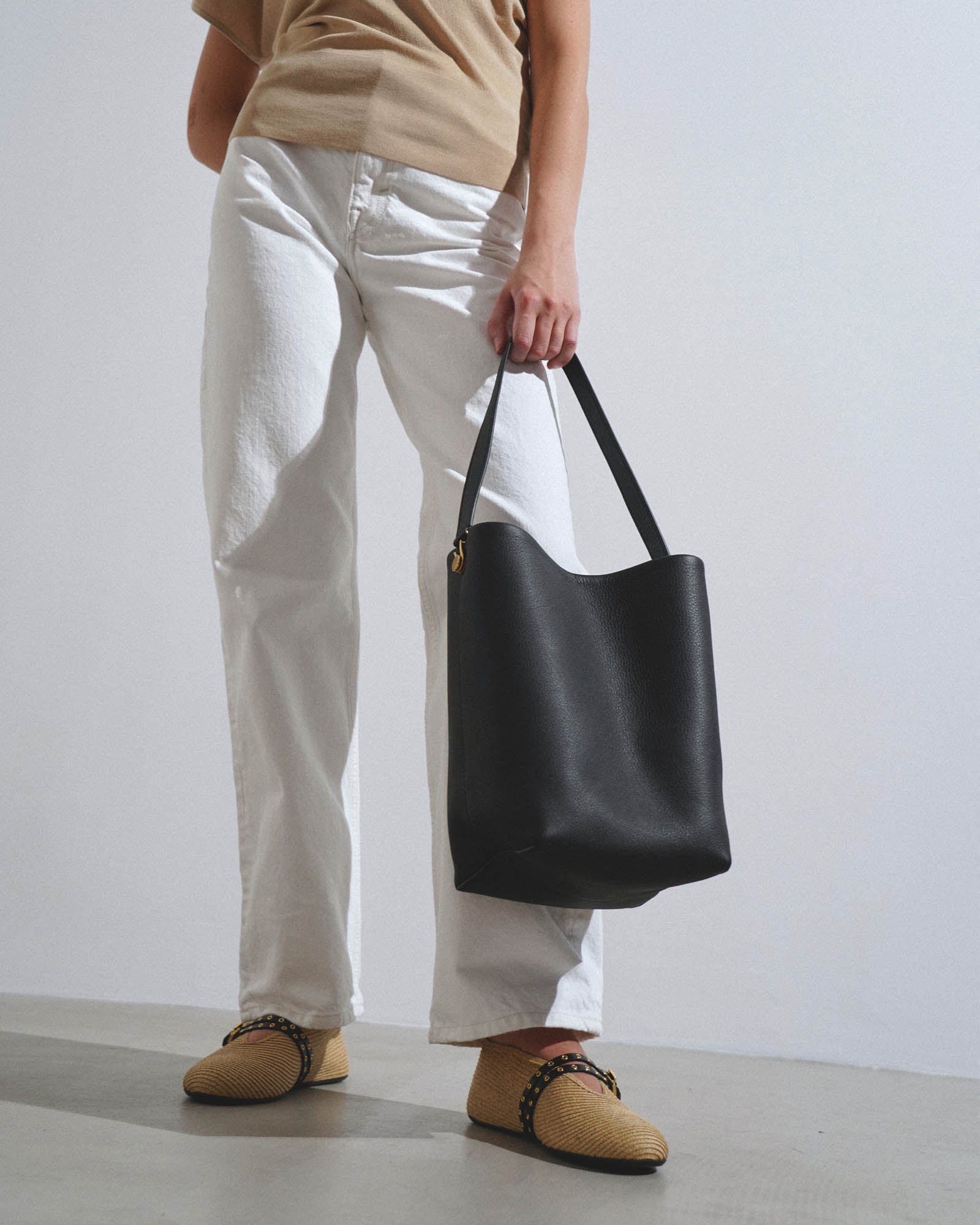 Medium NS hook black tote bag