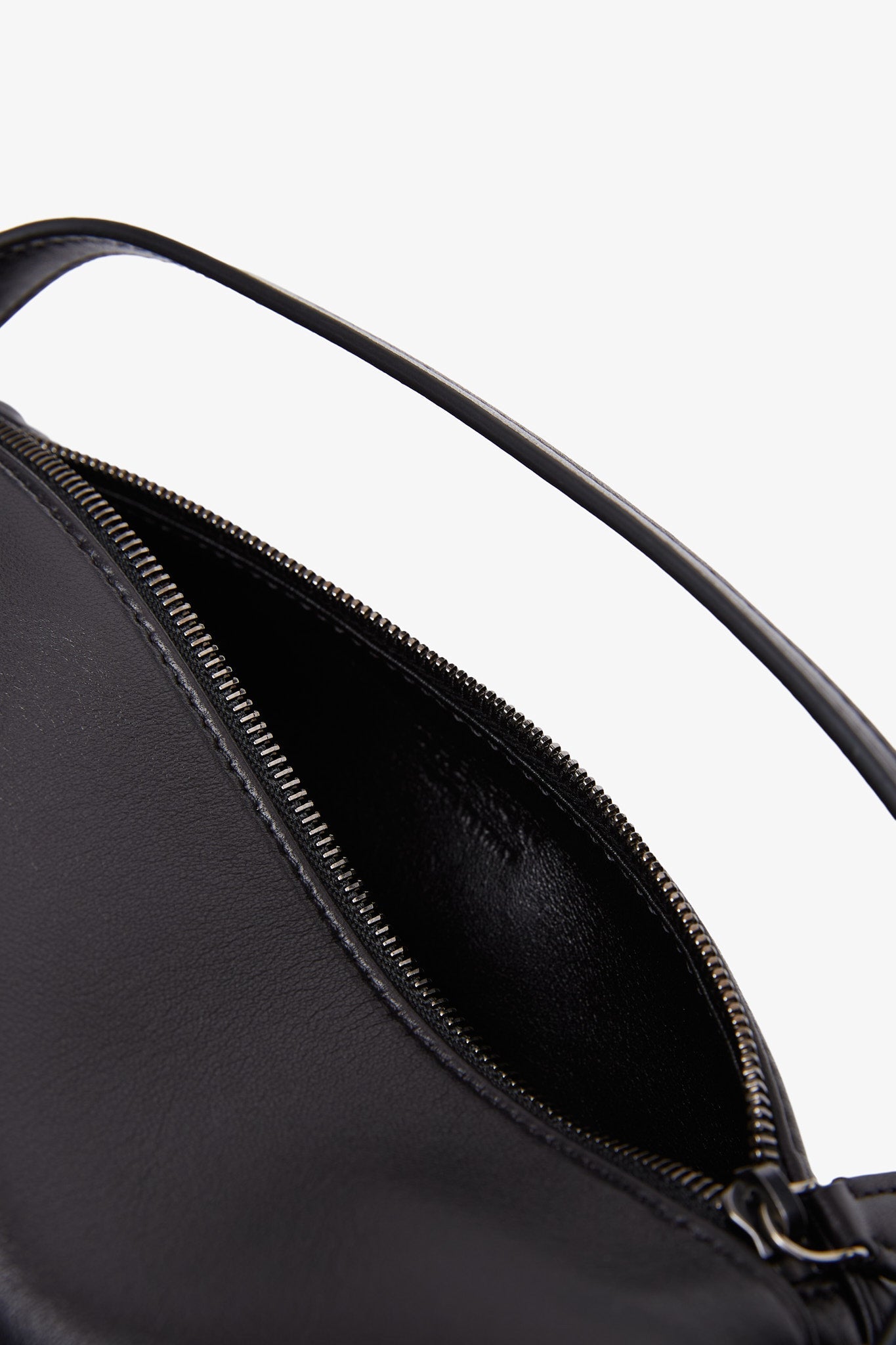 Round 90s black leather bag