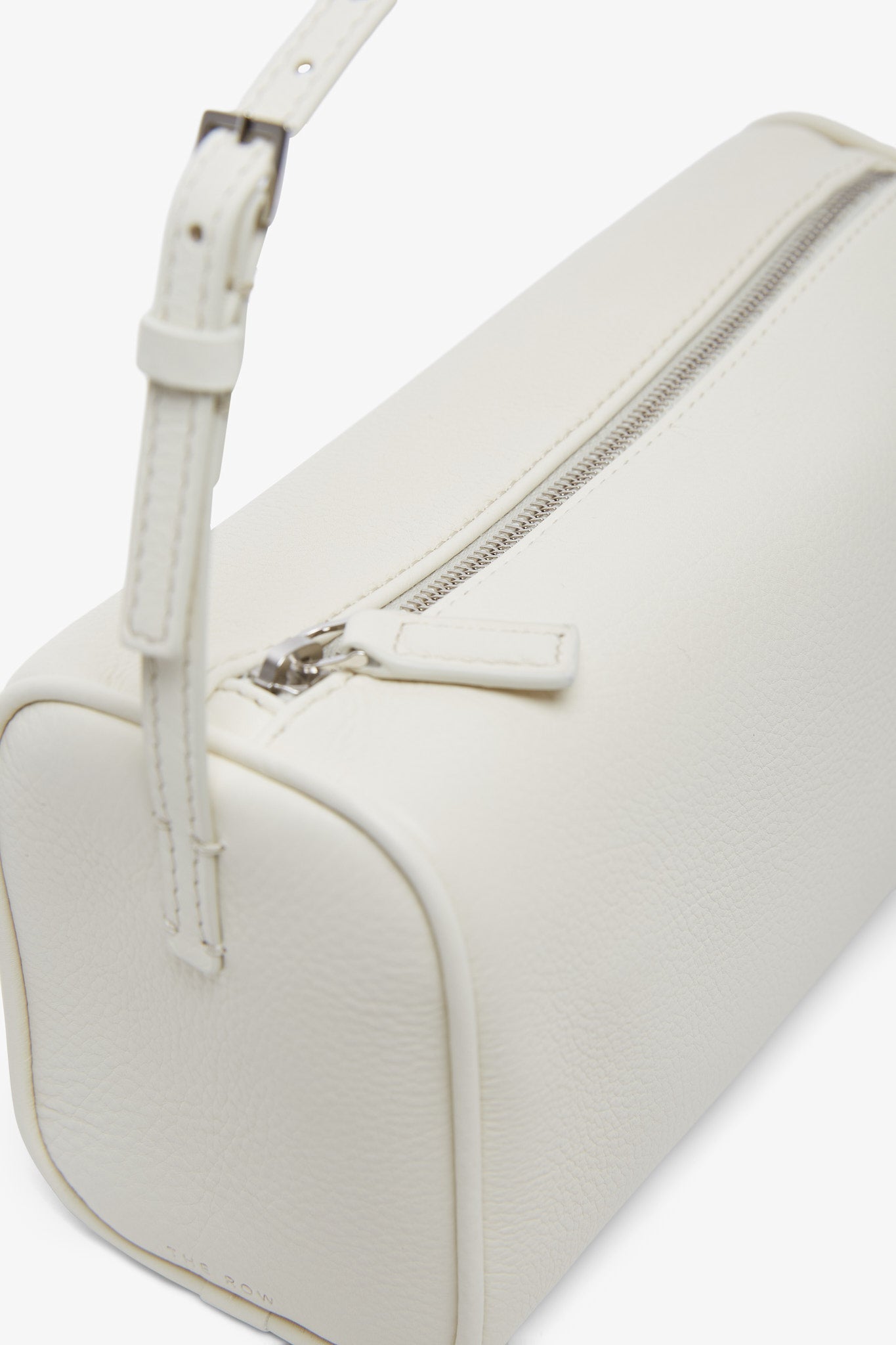90s ivory small grain leather bag