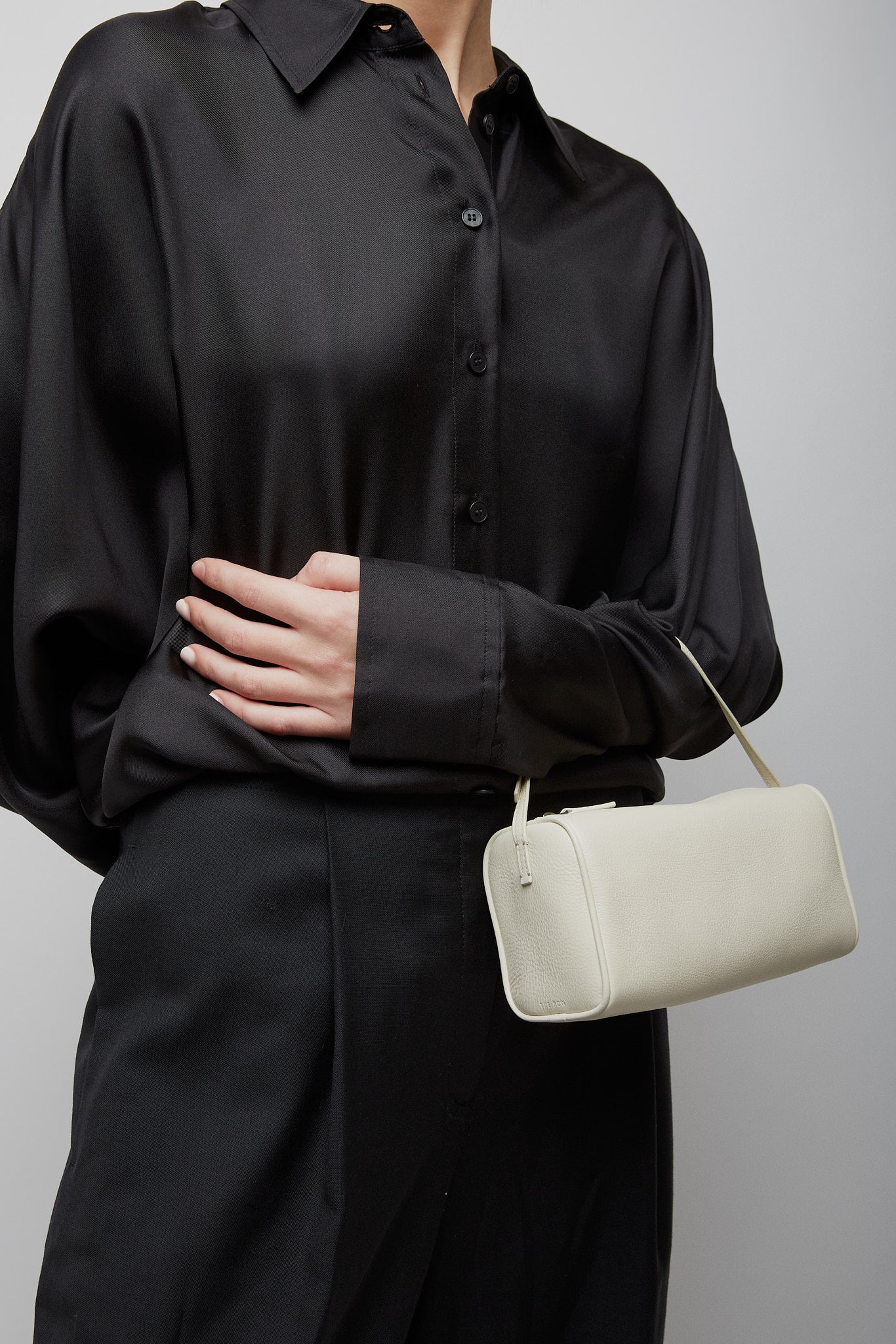 90s ivory small grain leather bag