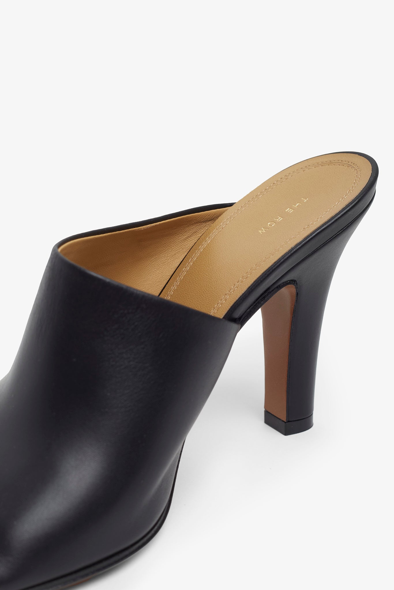 Signum black leather mules