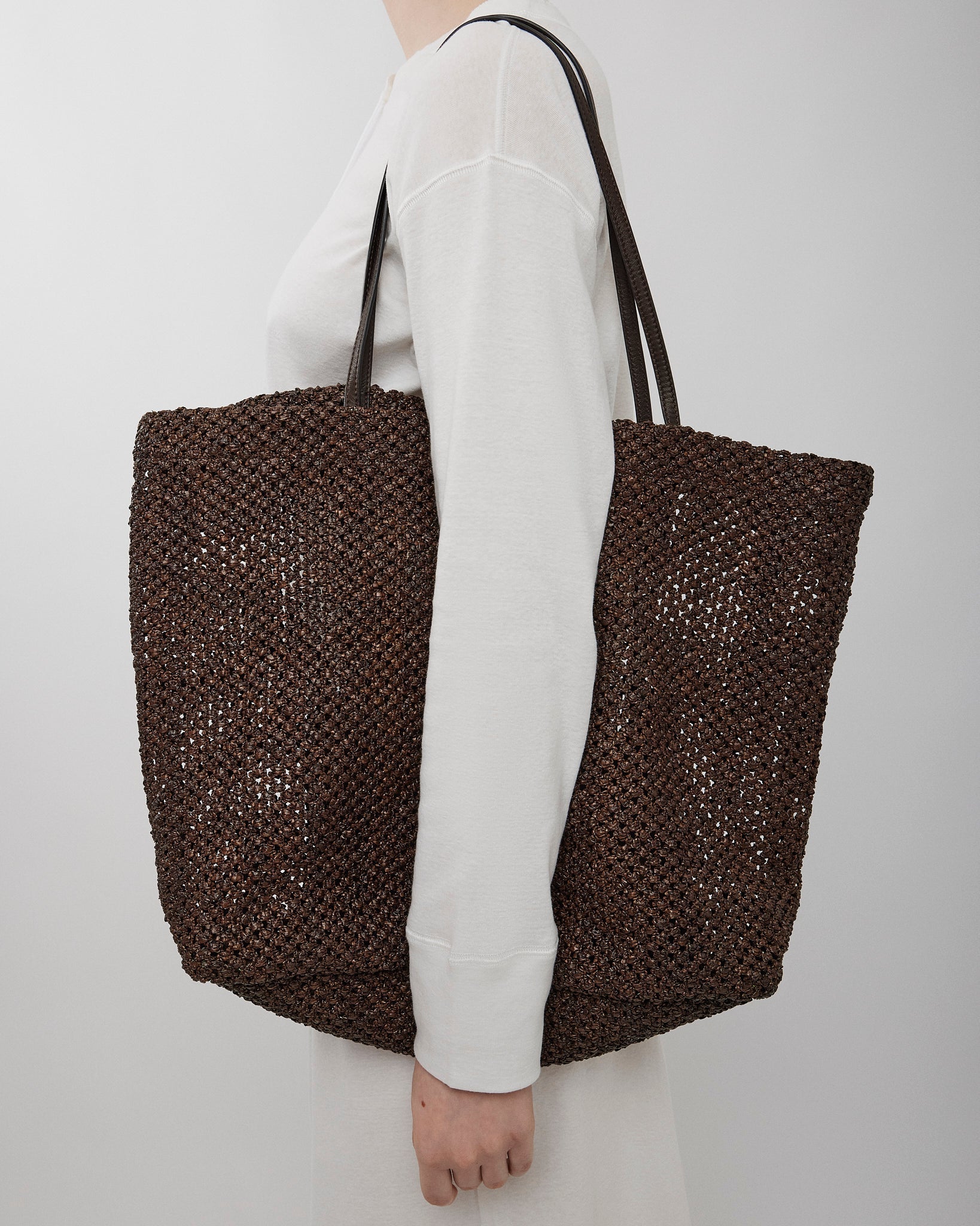 Barn dark brown raffia tote bag