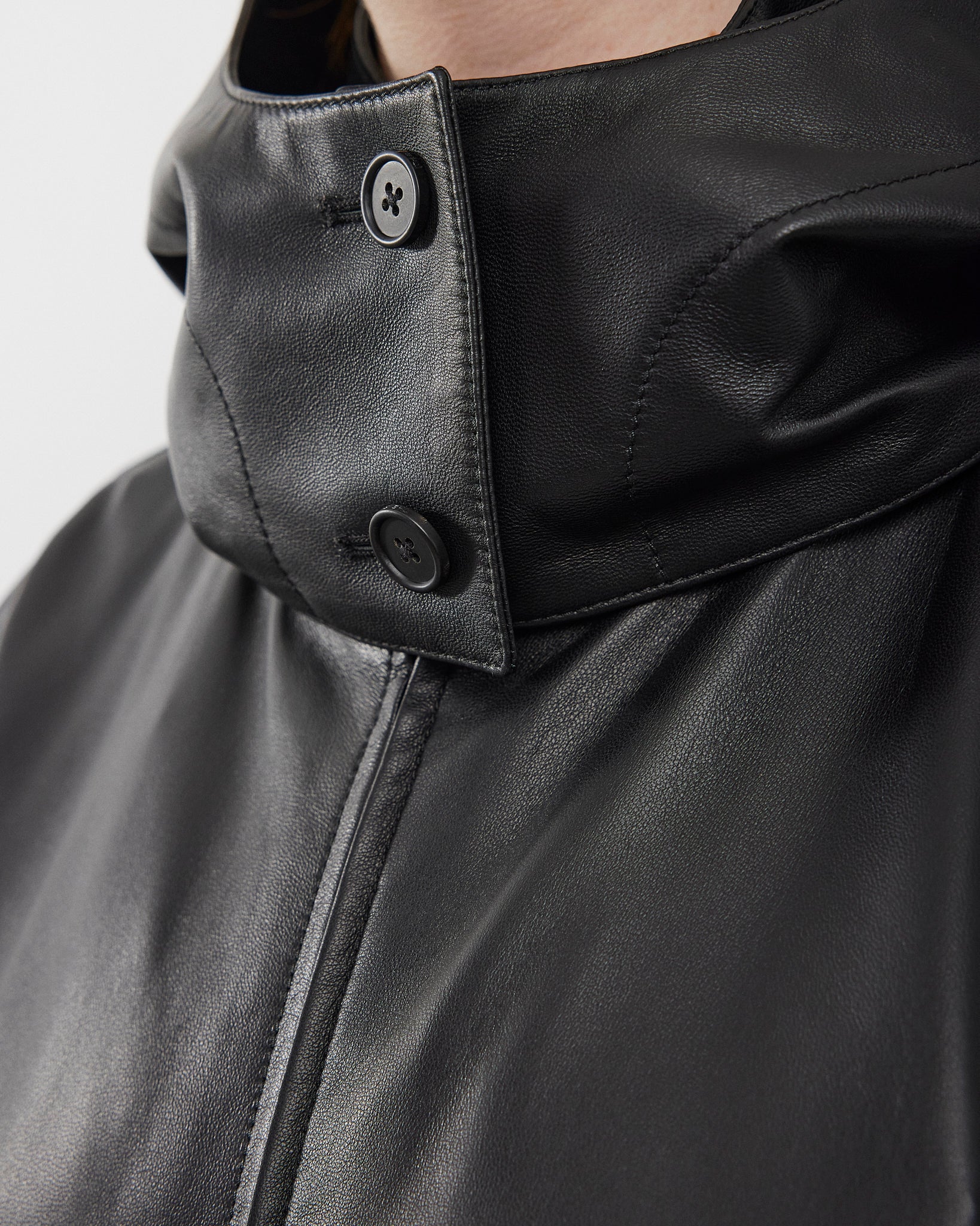Cassandre black leather coat