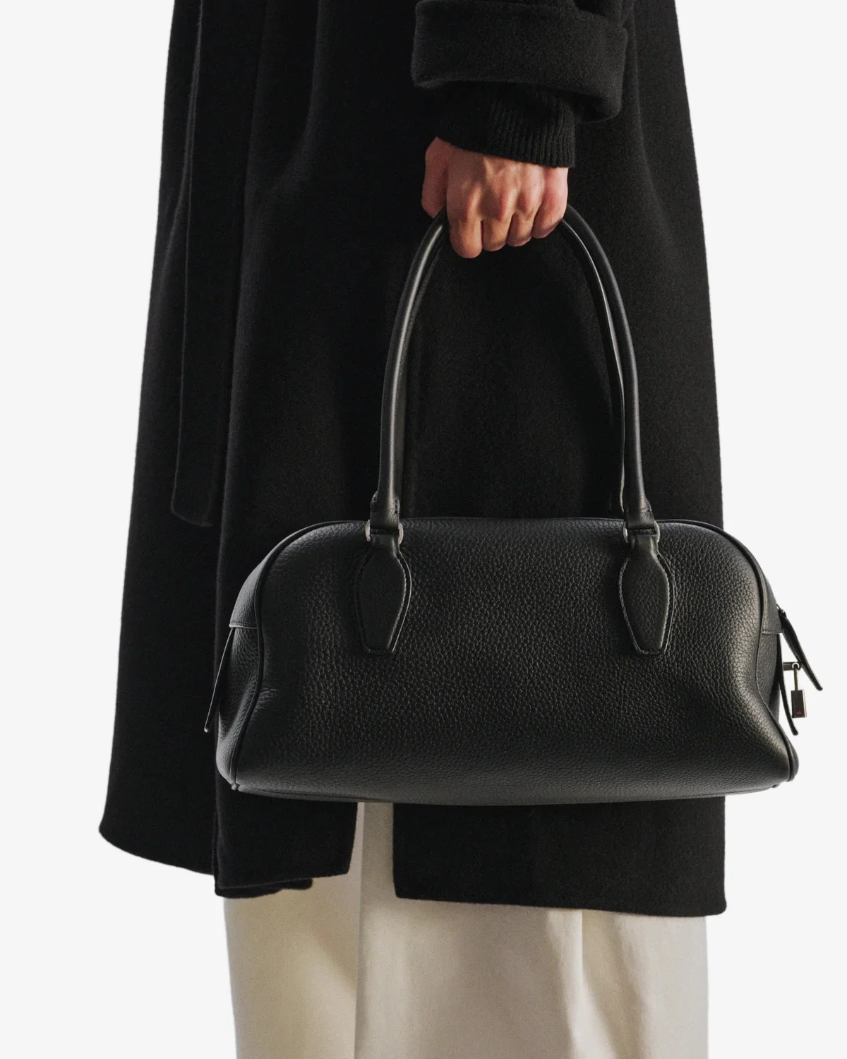 India E/W black bag