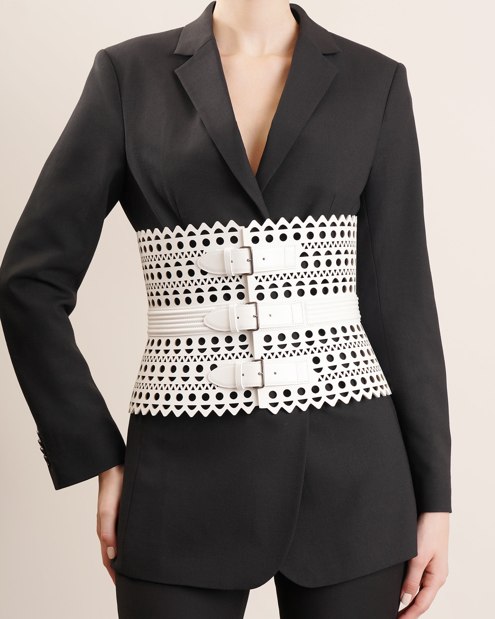 Le Corset white leather belt