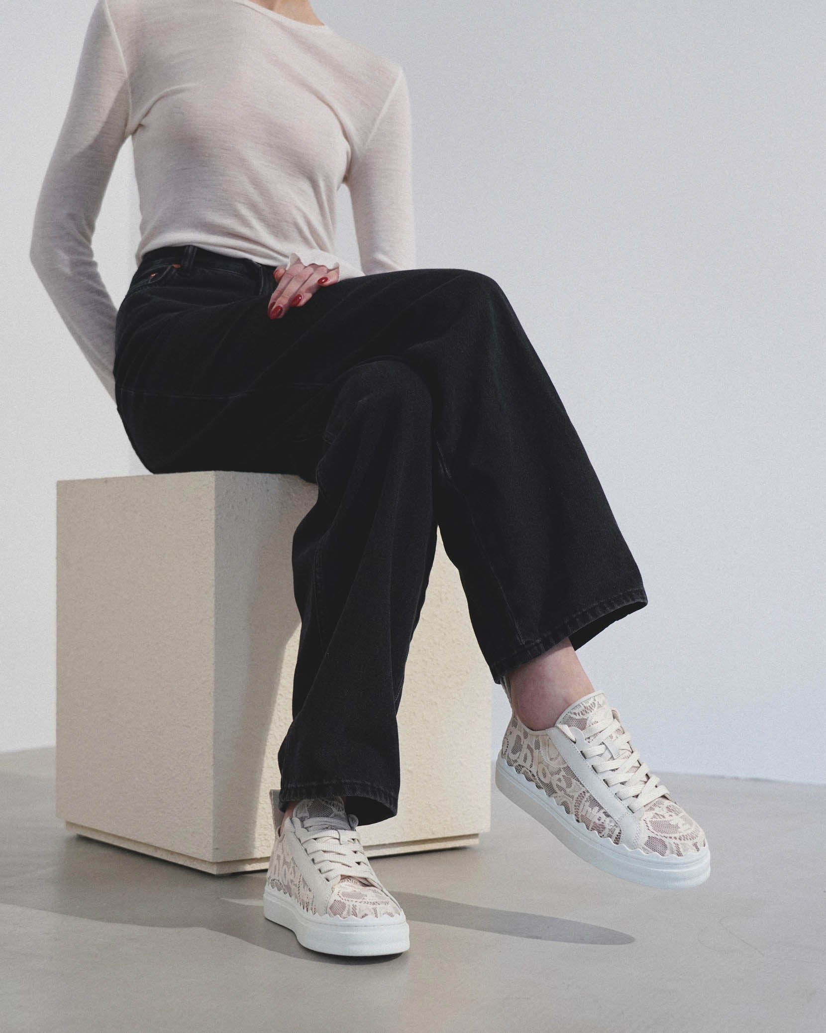 Lauren beige lace sneakers