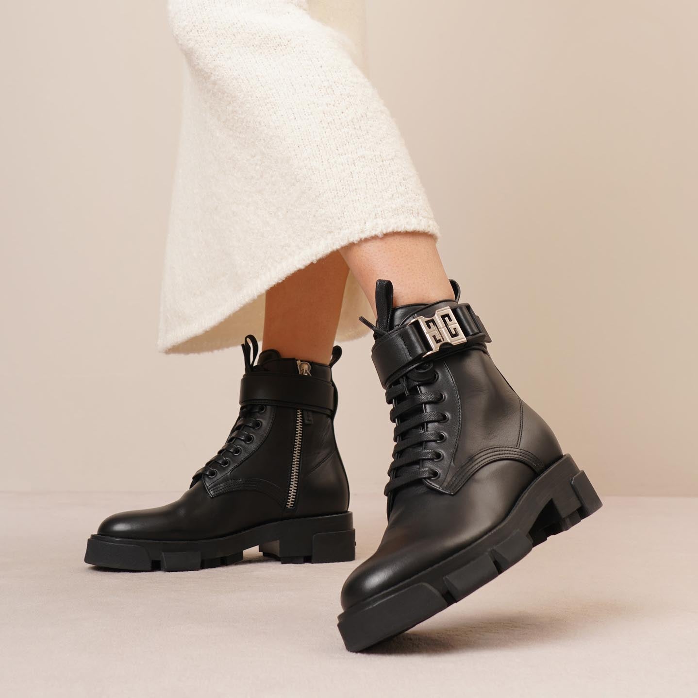 hover