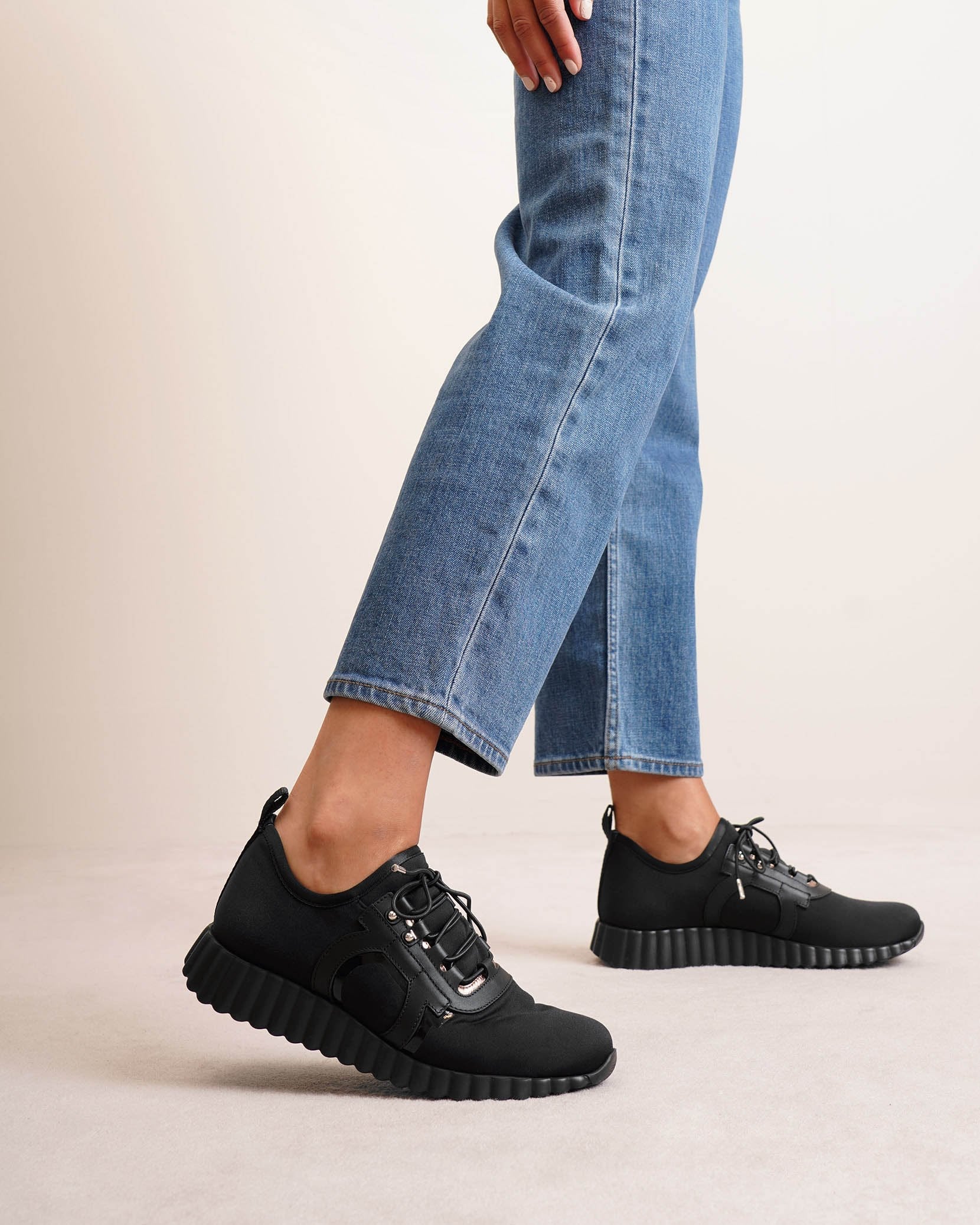 Rebekka black stretch sneakers