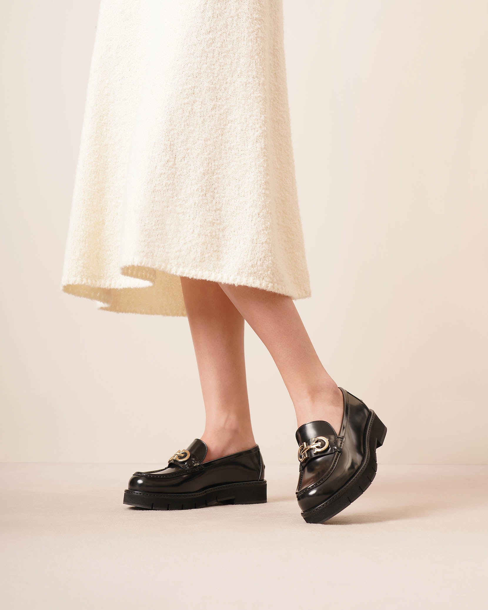 Ofelia lug black moccasin loafers