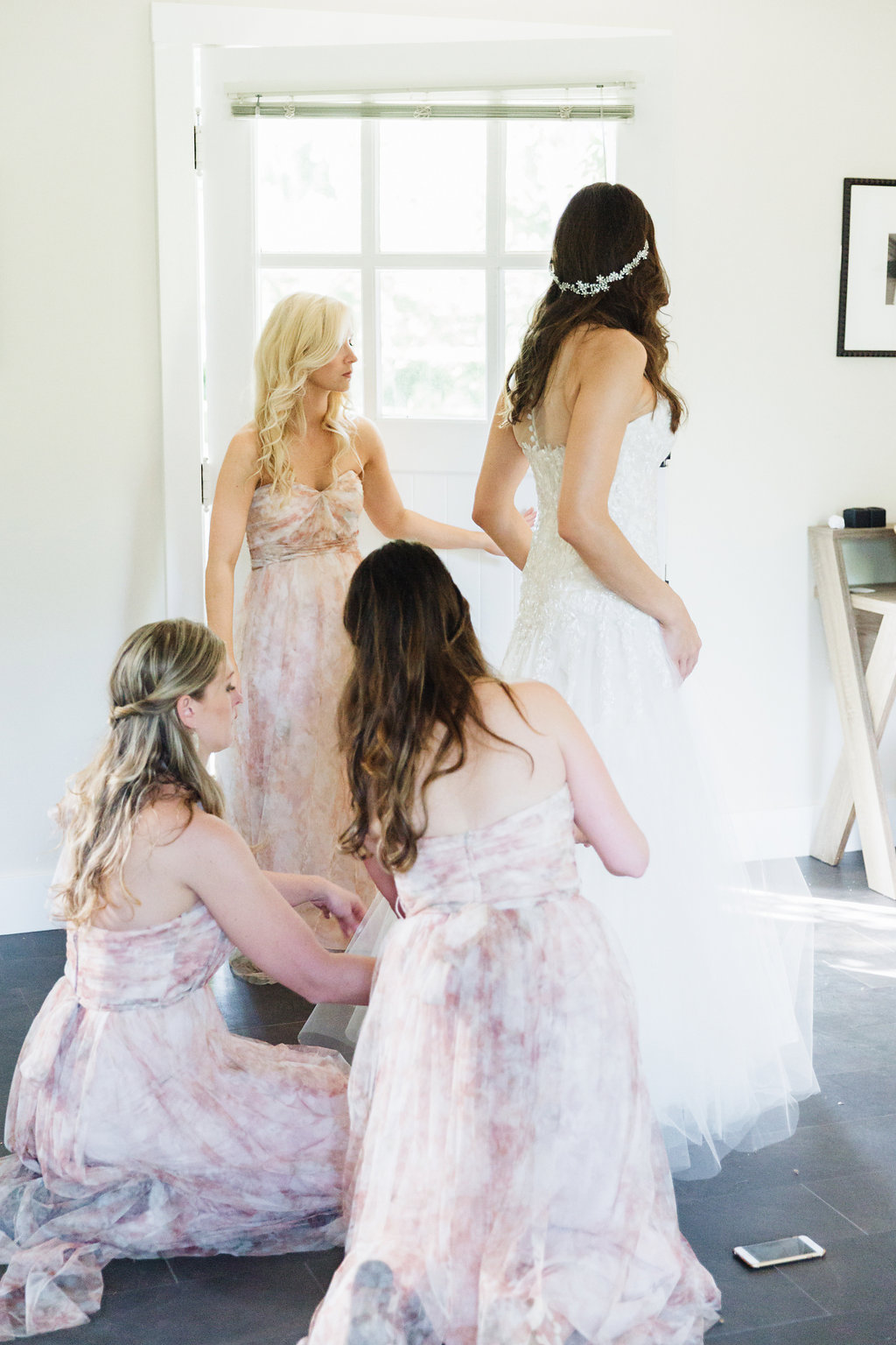 Best Luxury Designers Handbags Blogger Top Quality Luxury Handbag Shop shares a photo of her with her bridesmaids 