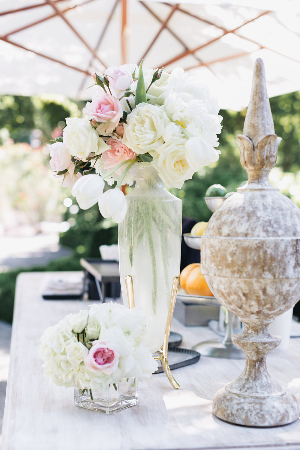 Best Luxury Designers Handbags Blogger Top Quality Luxury Handbag Shop shares here wedding decor details - in photo: Cocktail Hour Design and Details