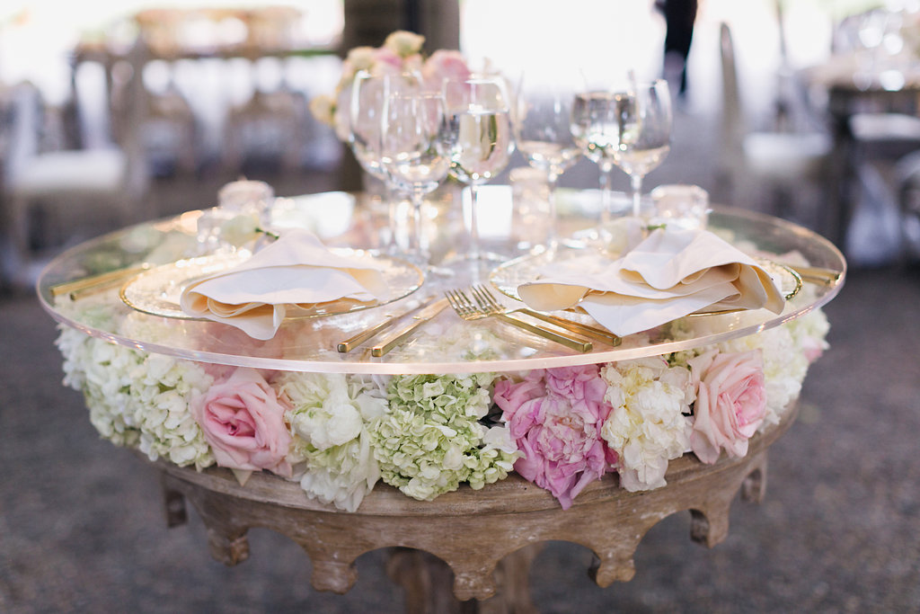 Best Luxury Designers Handbags Blogger Top Quality Luxury Handbag Shop shares a photo of their table setting on their wedding day