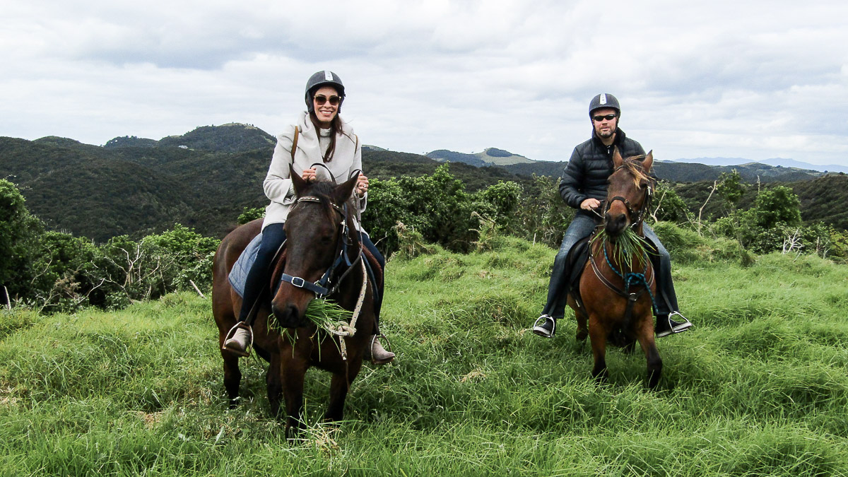 South Florida fashion blogger Amanda from Best Luxury Designers Handbags shares best things to do in Waiheke Island including the Waiheke Horse Tours in Te Matuku Bay