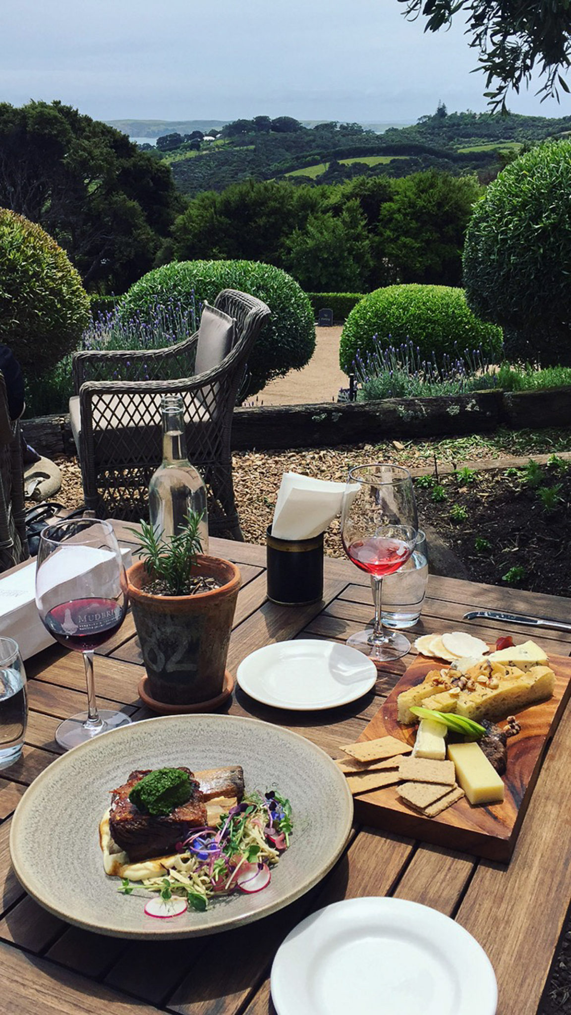 Amanda from Best Luxury Designers Handbags visits Mudbrick Restaurant and Winery on her honeymoon and shares best things to do in Waiheke Island on her blog