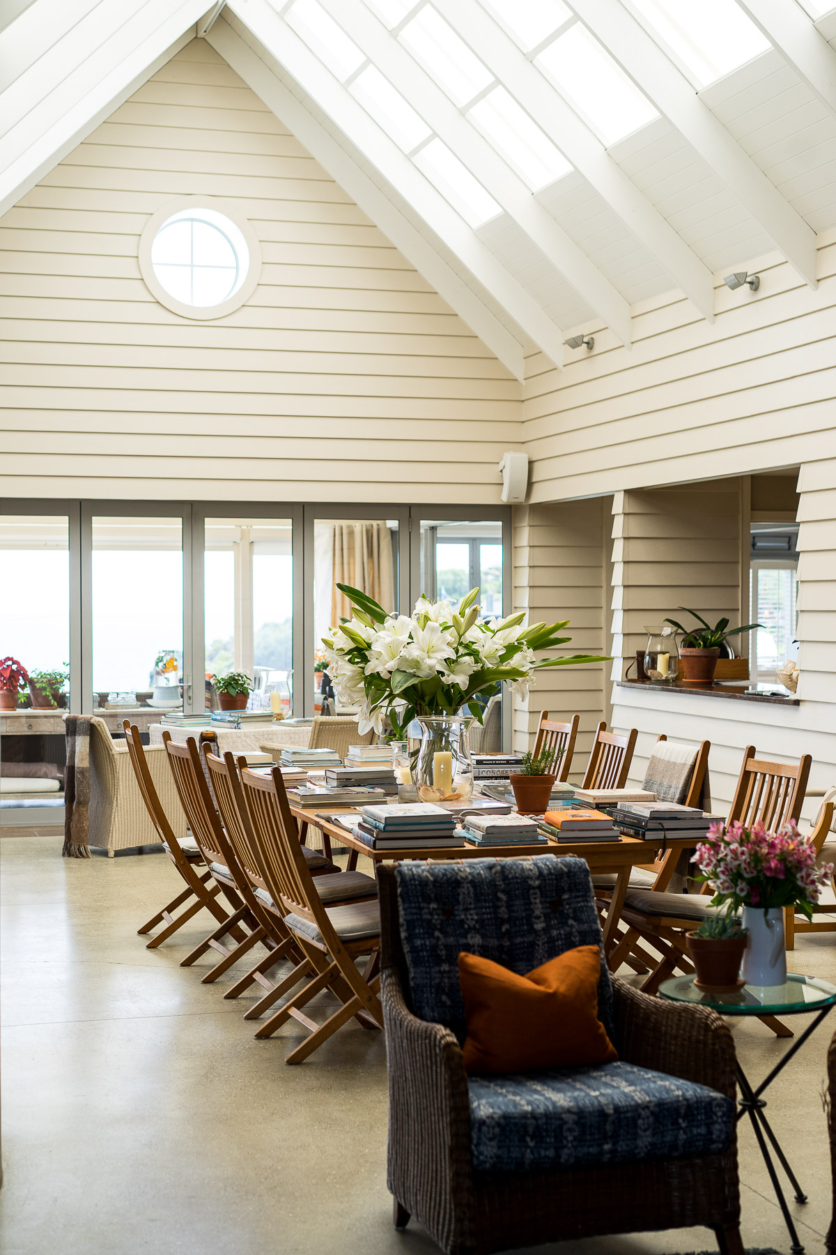 Blogger Amanda of Best Luxury Designers Handbags shares her experience at the Boatshed boutique hotel on Waiheke Island during her honeymoon