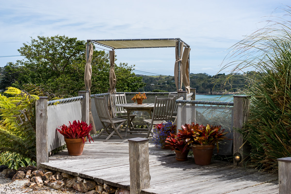 Amanda from Best Luxury Designers Handbags blog shares her review of the Boatshed boutique hotel and things to do on Waiheke Island 