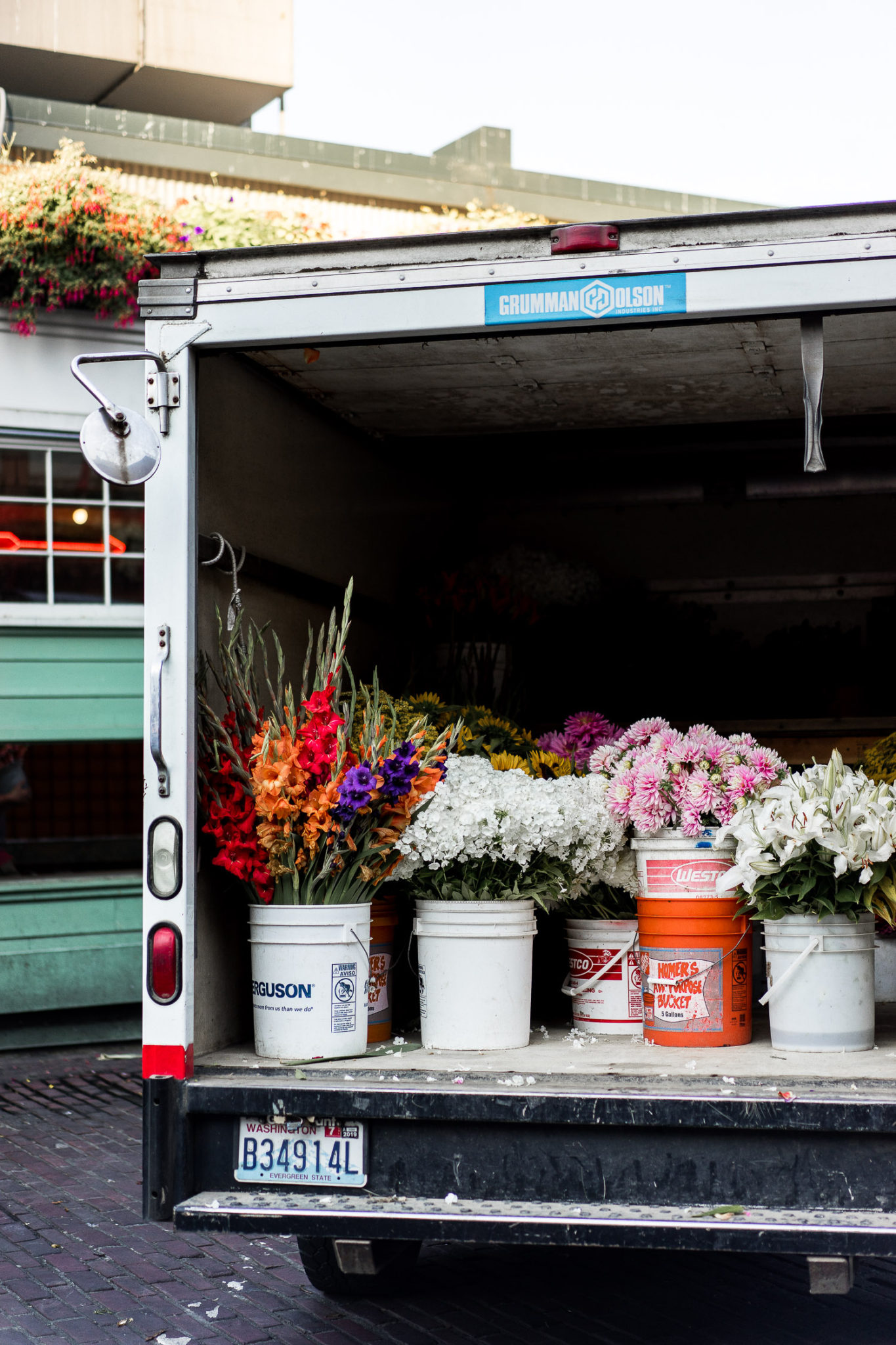 Pretty florals on display at Pikes Peak Public Market in Seattle, caught by Best Luxury Designers Handbags blogger