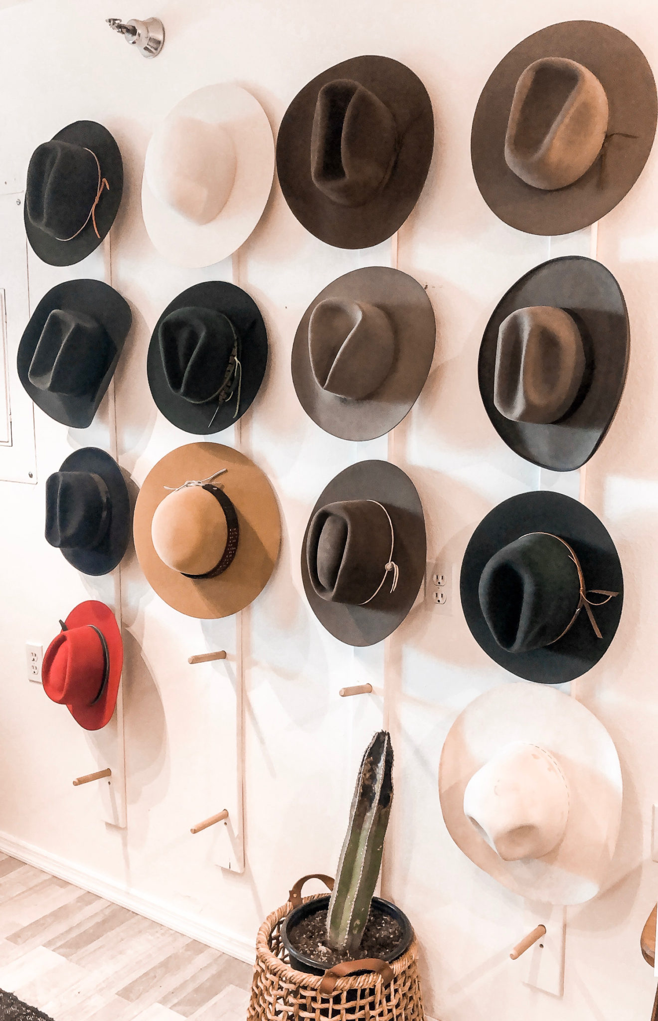 Jackson Hole Travel Guide: The Best Things to Do in 48 Hours featured by top travel blogger, Best Luxury Designers Handbags