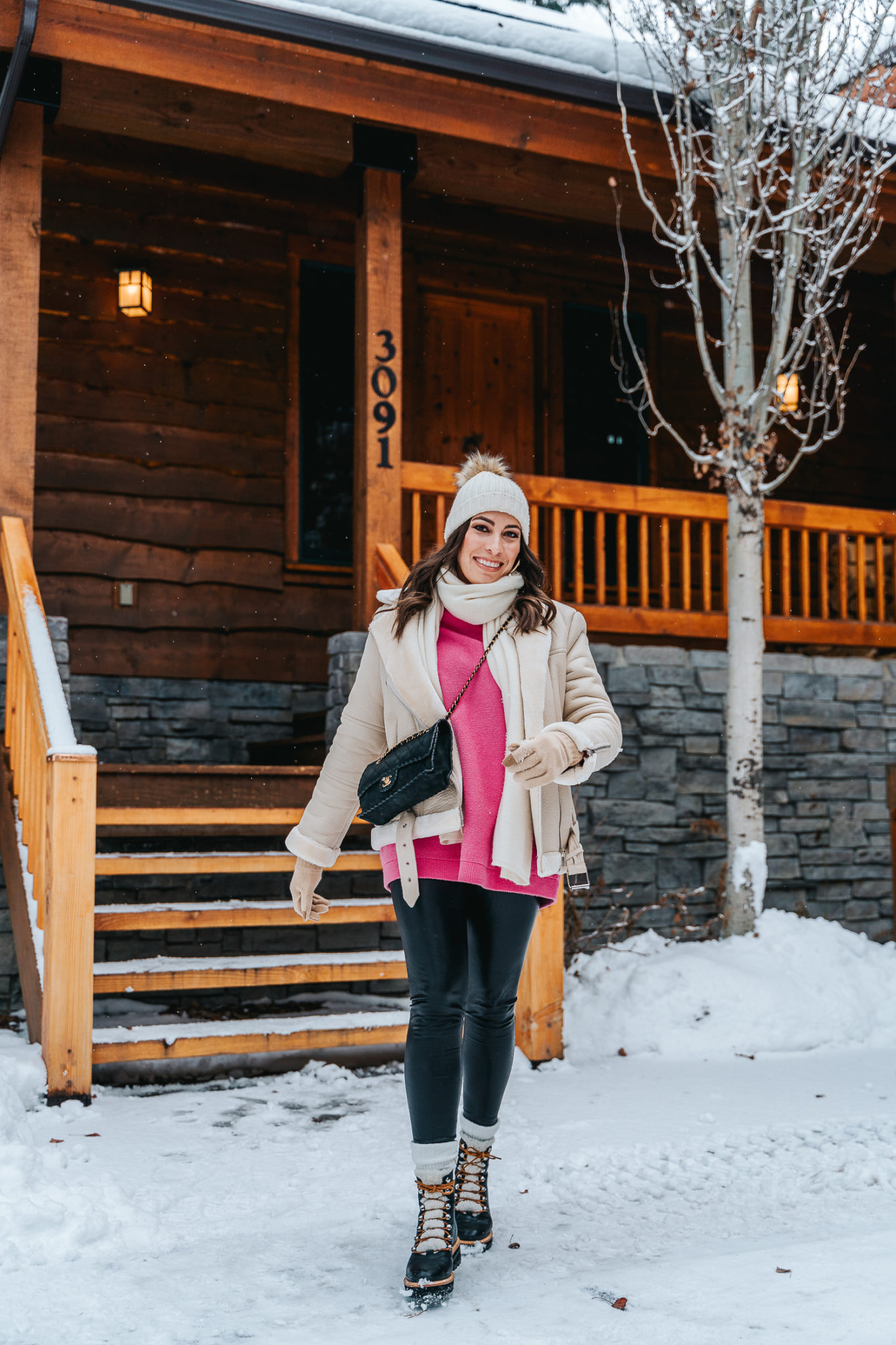 Jackson Hole Travel Guide: The Best Things to Do in 48 Hours featured by top travel blogger, Best Luxury Designers Handbags