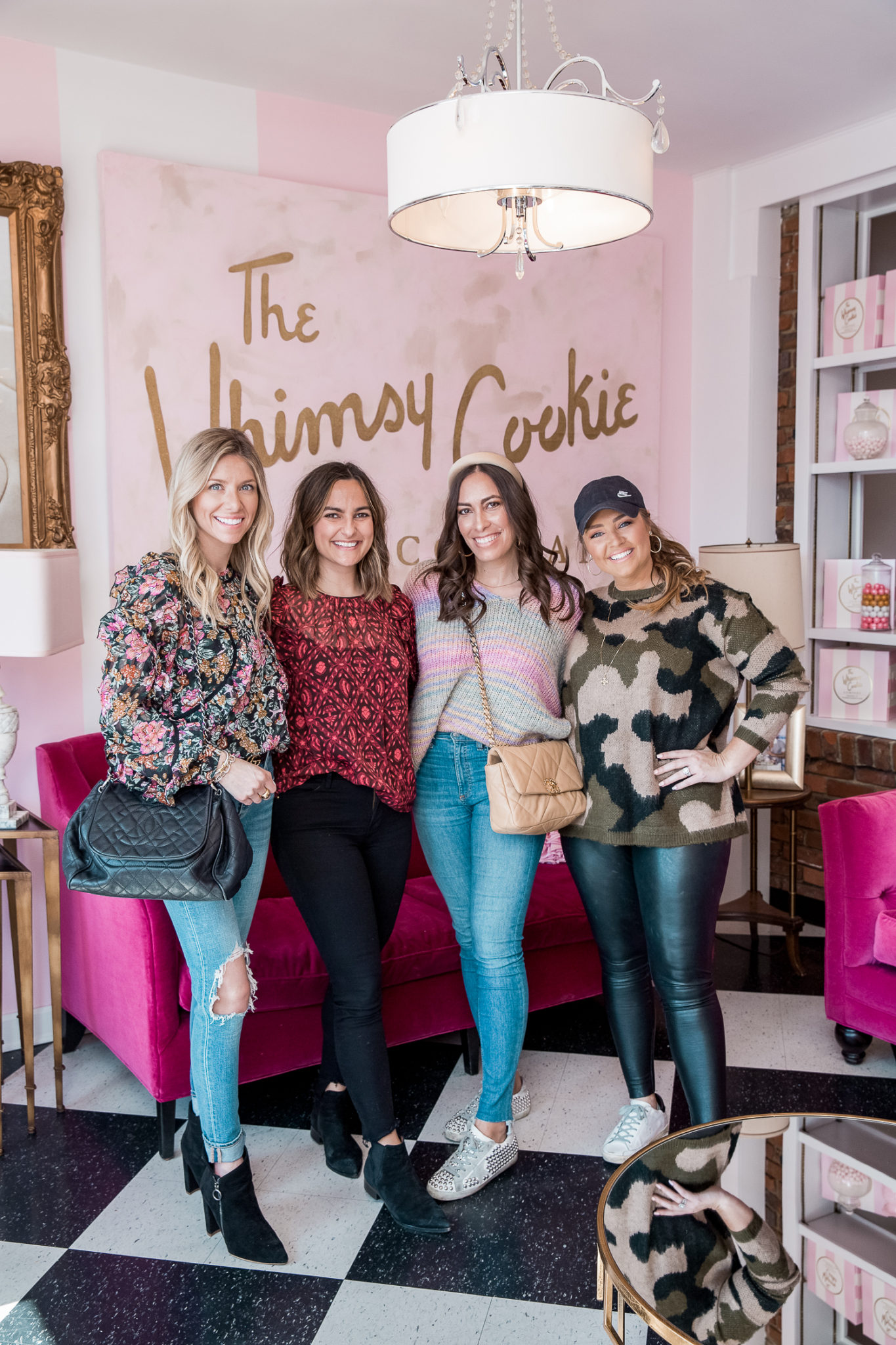 Memphis Girls Trip, a 3 day itinerary with the best things to do in Memphis TN, featured by top US travel blogger, Best Luxury Designers Handbags